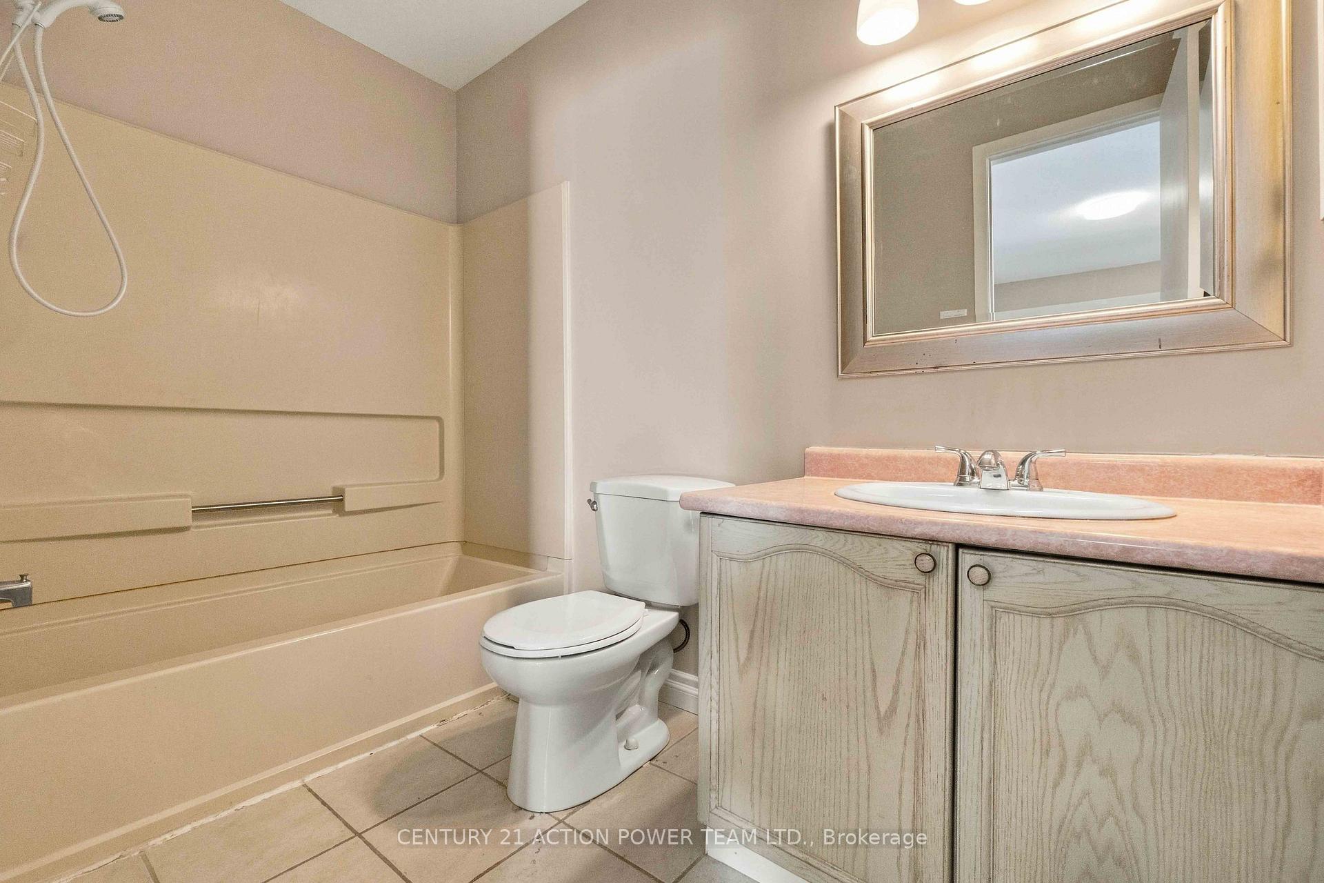 Photo 25 of 605 Latour Crescent, Ottawa, Fallingbrook/Gardenway South — HOMEH