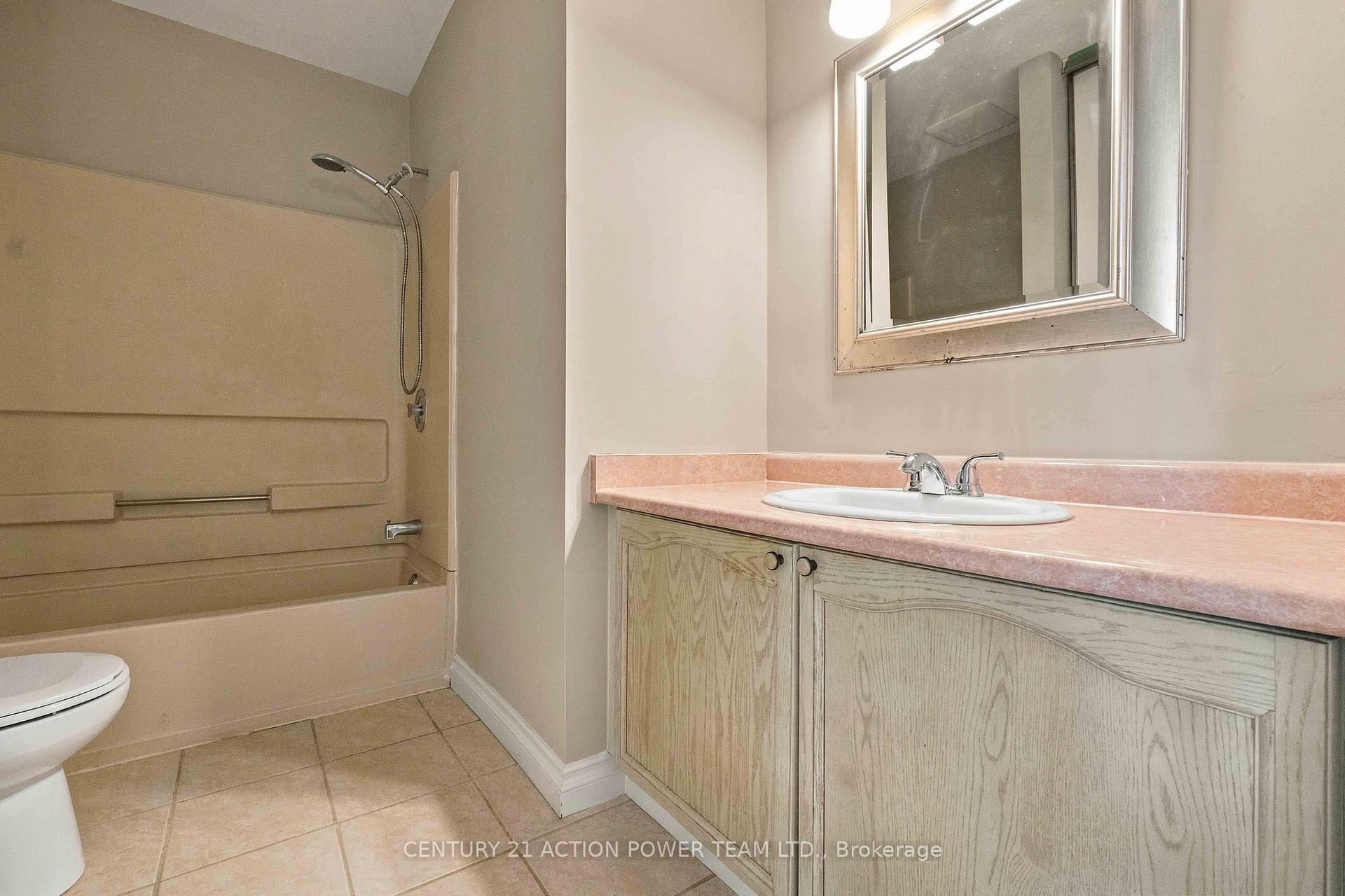 Photo 29 of 605 Latour Crescent, Ottawa, Fallingbrook/Gardenway South — HOMEH