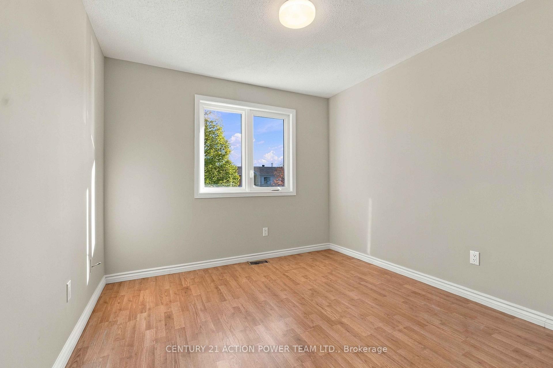 Photo 31 of 605 Latour Crescent, Ottawa, Fallingbrook/Gardenway South — HOMEH