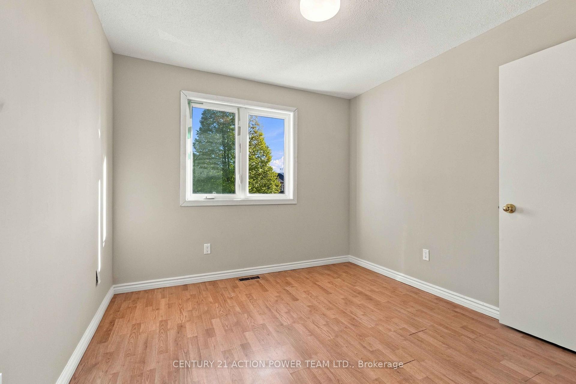 Photo 36 of 605 Latour Crescent, Ottawa, Fallingbrook/Gardenway South — HOMEH