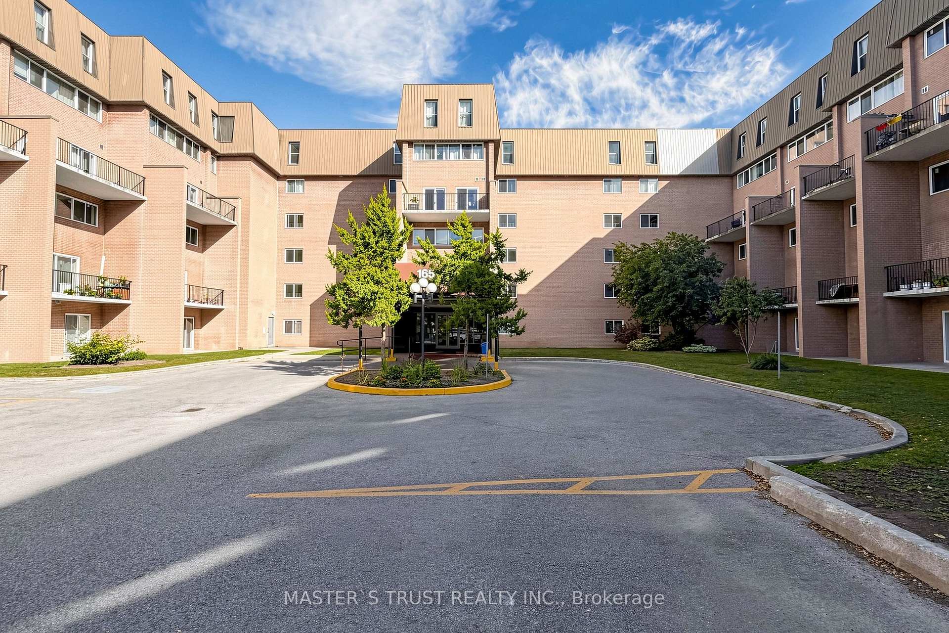 Photo 3 of Unit 229, 165 Cherokee Boulevard, North York, Pleasant View — HOMEH