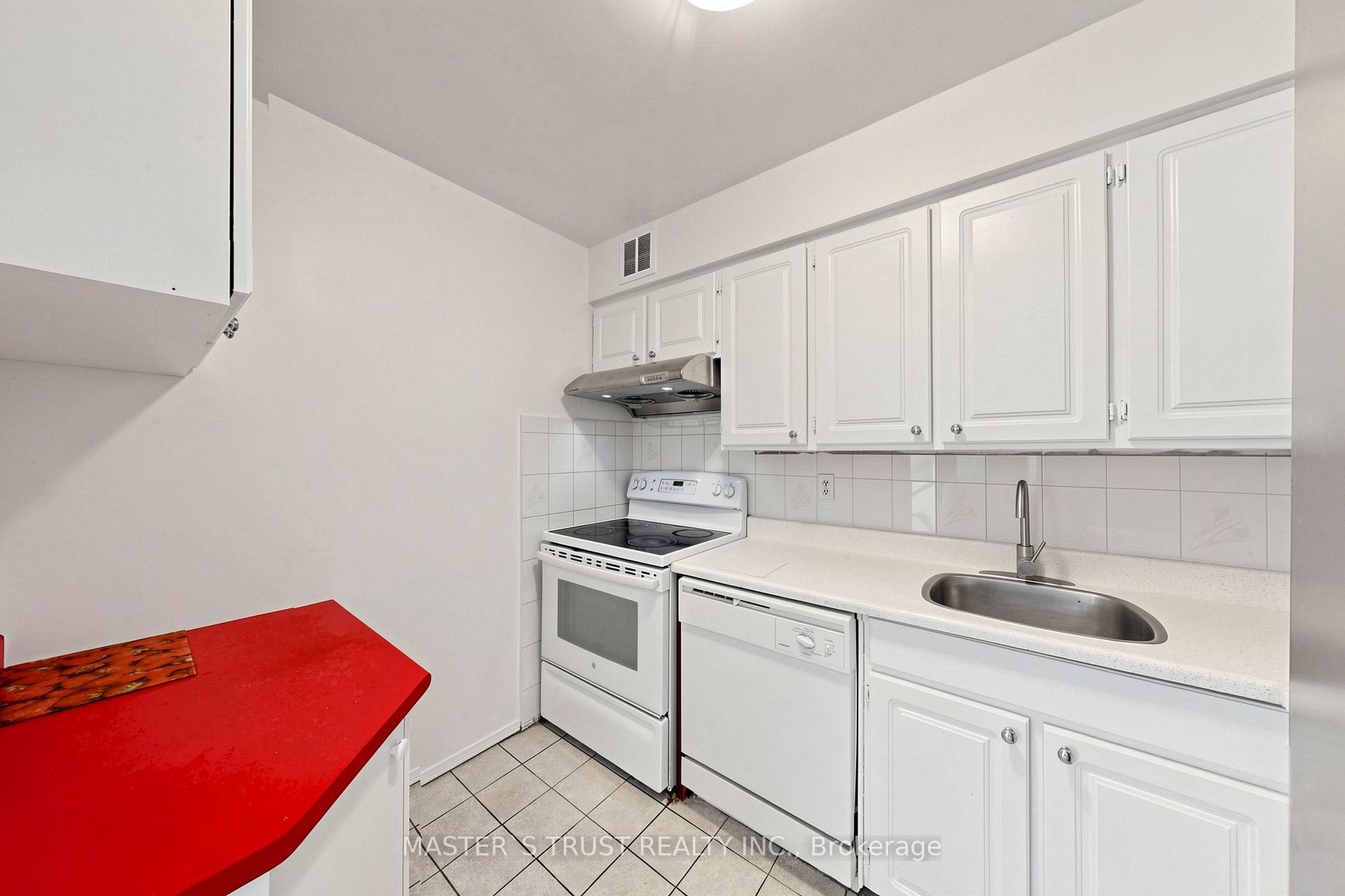 Photo 14 of Unit 229, 165 Cherokee Boulevard, North York, Pleasant View — HOMEH
