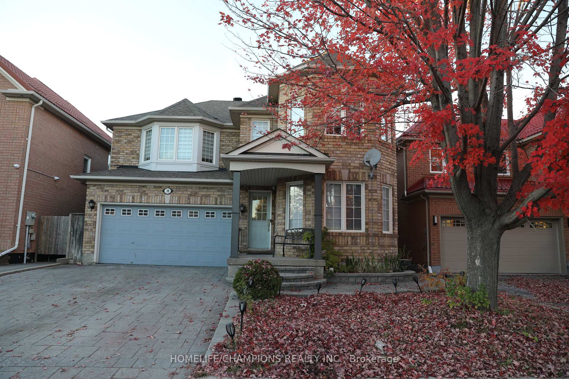 Photo of 38 Bobolink Avenue