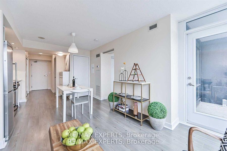 Photo 4 of Unit 4801, 25 Telegram Mews, Toronto, Waterfront Communities — HOMEH