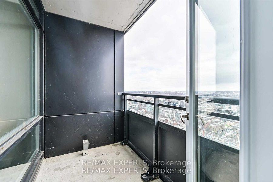 Photo 19 of Unit 4801, 25 Telegram Mews, Toronto, Waterfront Communities — HOMEH