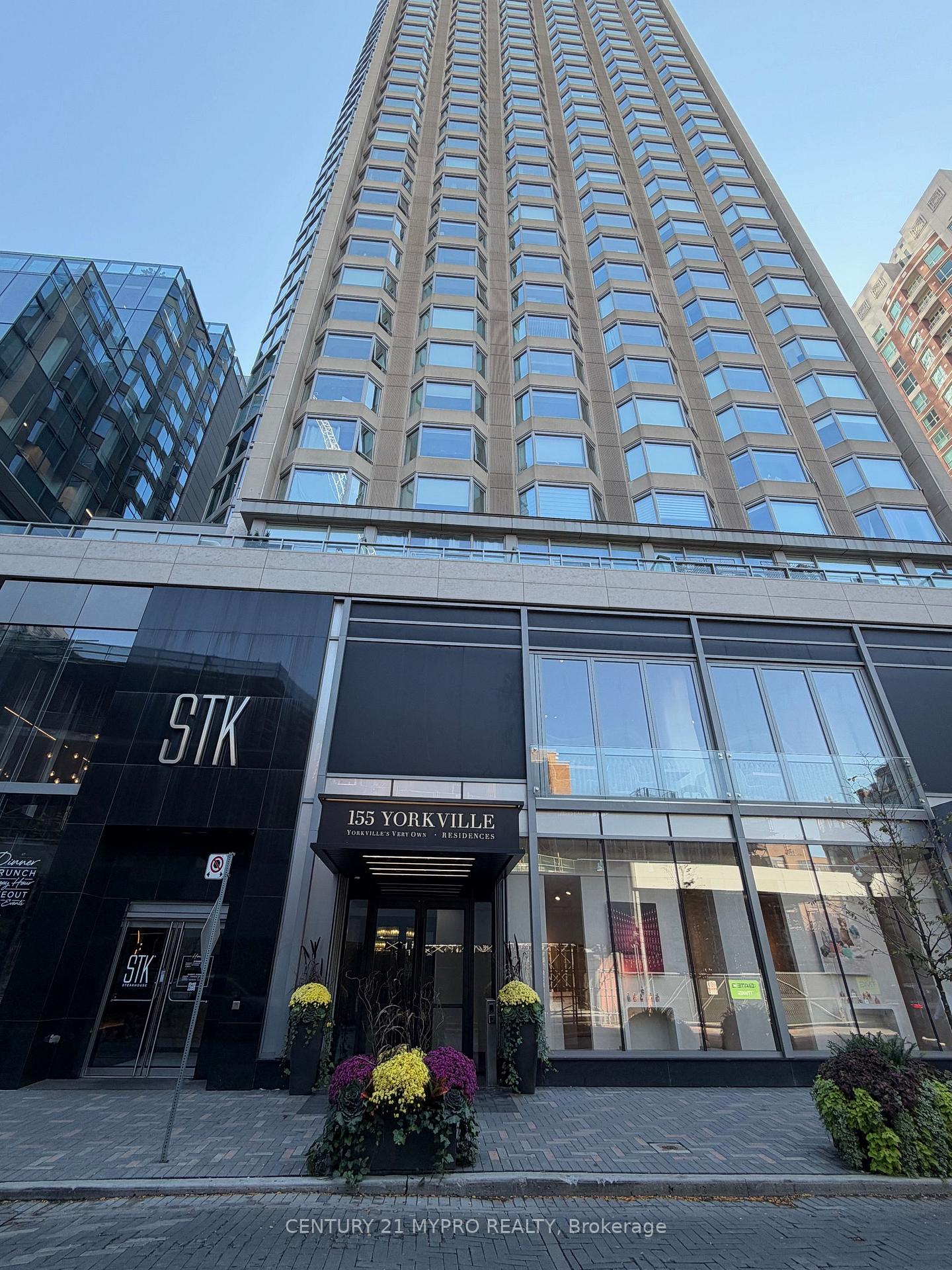 Front of Unit 705, 155 Yorkville Avenue