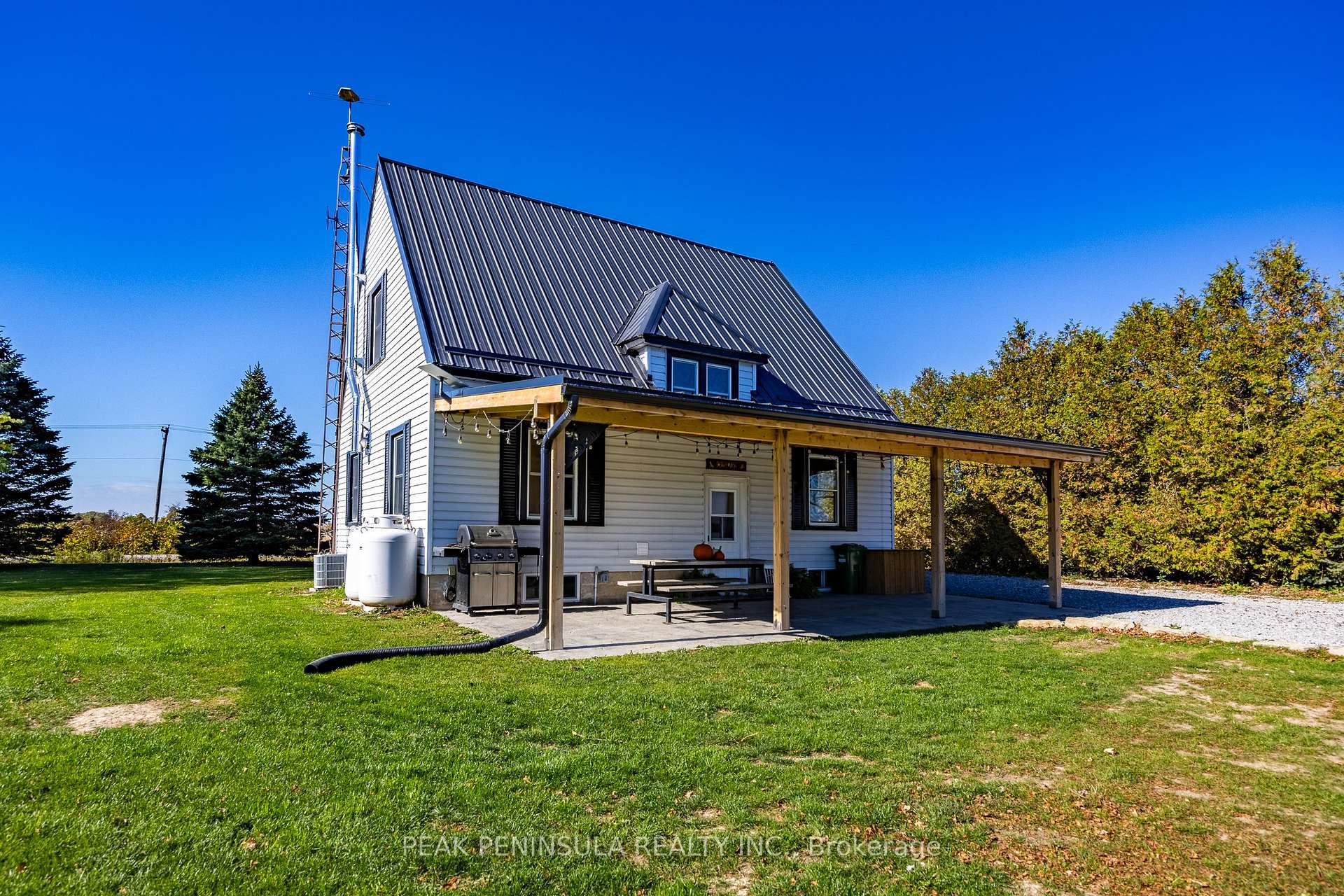 Photo 38 of 30 Norfolk County Rd 23, Norfolk, Port Rowan — HOMEH