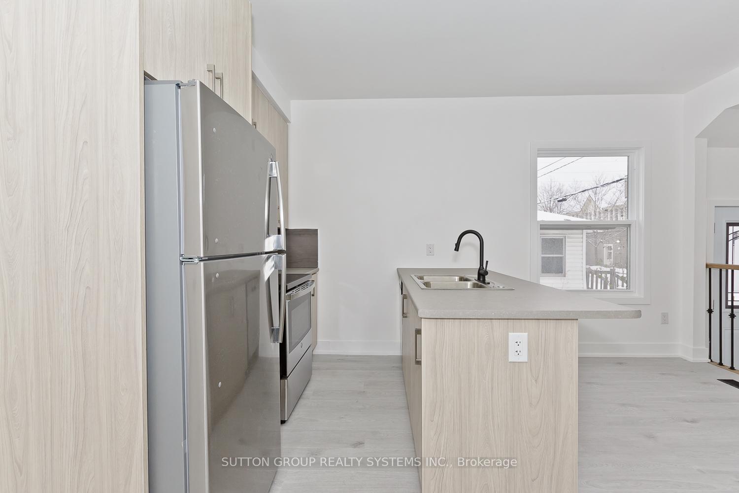 Photo 5 of 78 Albert Street, St. Catharines, Downtown — HOMEH
