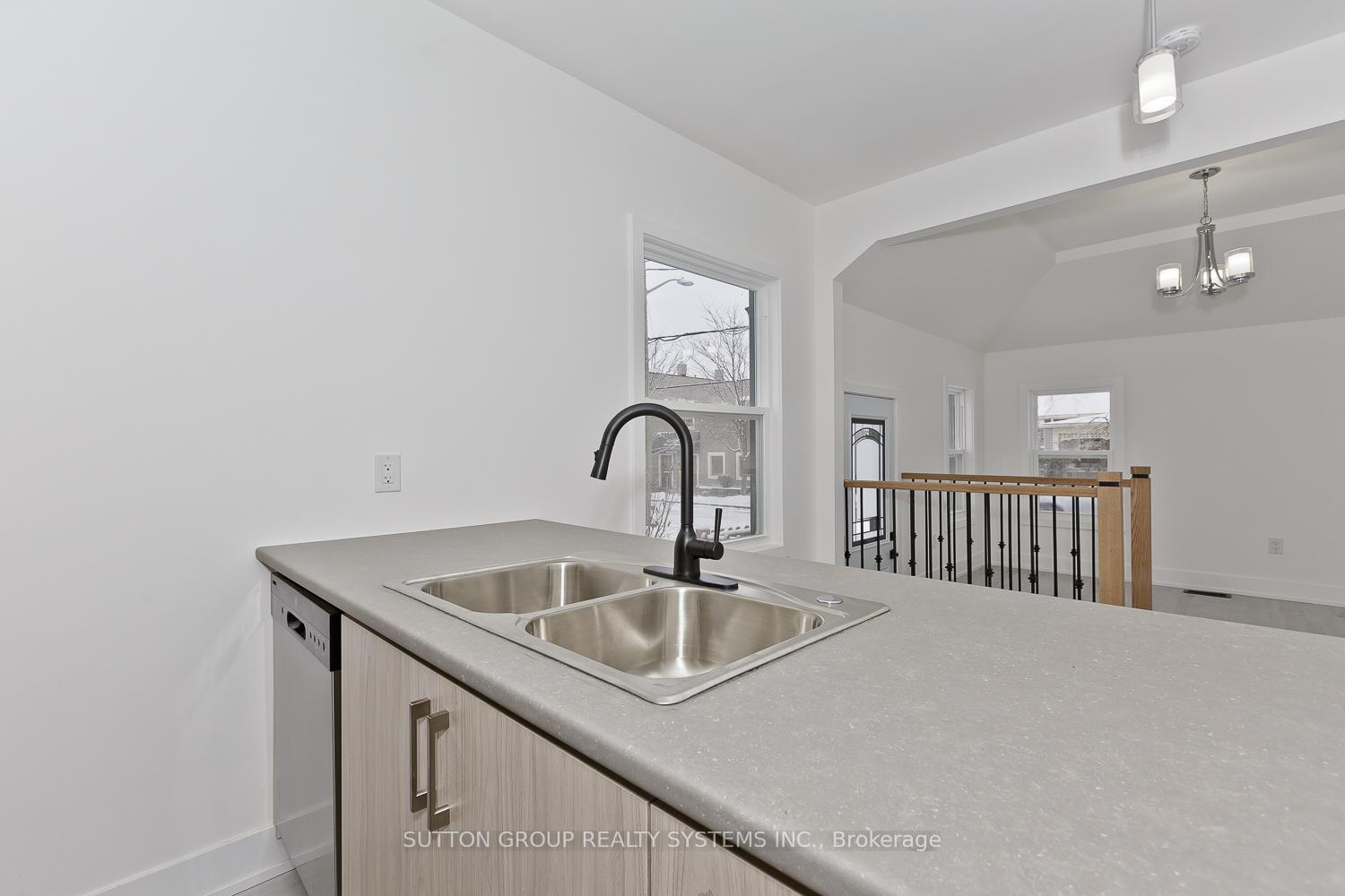 Photo 6 of 78 Albert Street, St. Catharines, Downtown — HOMEH