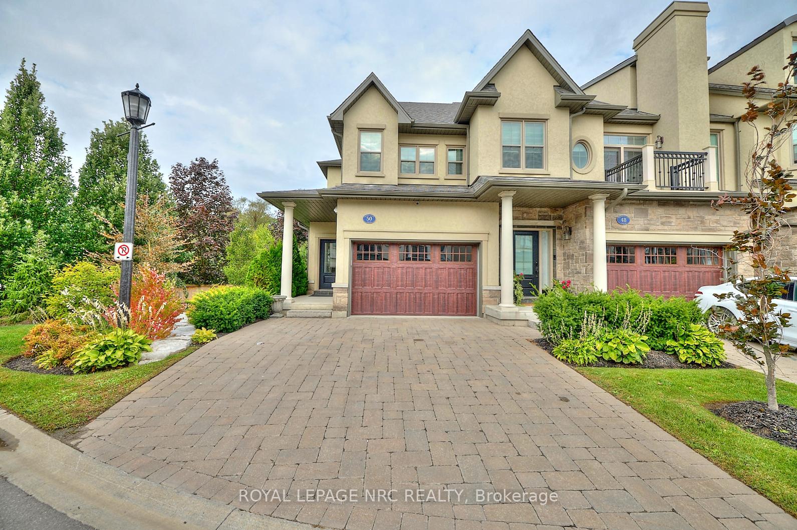 Front of 50 Aberdeen Lane S
