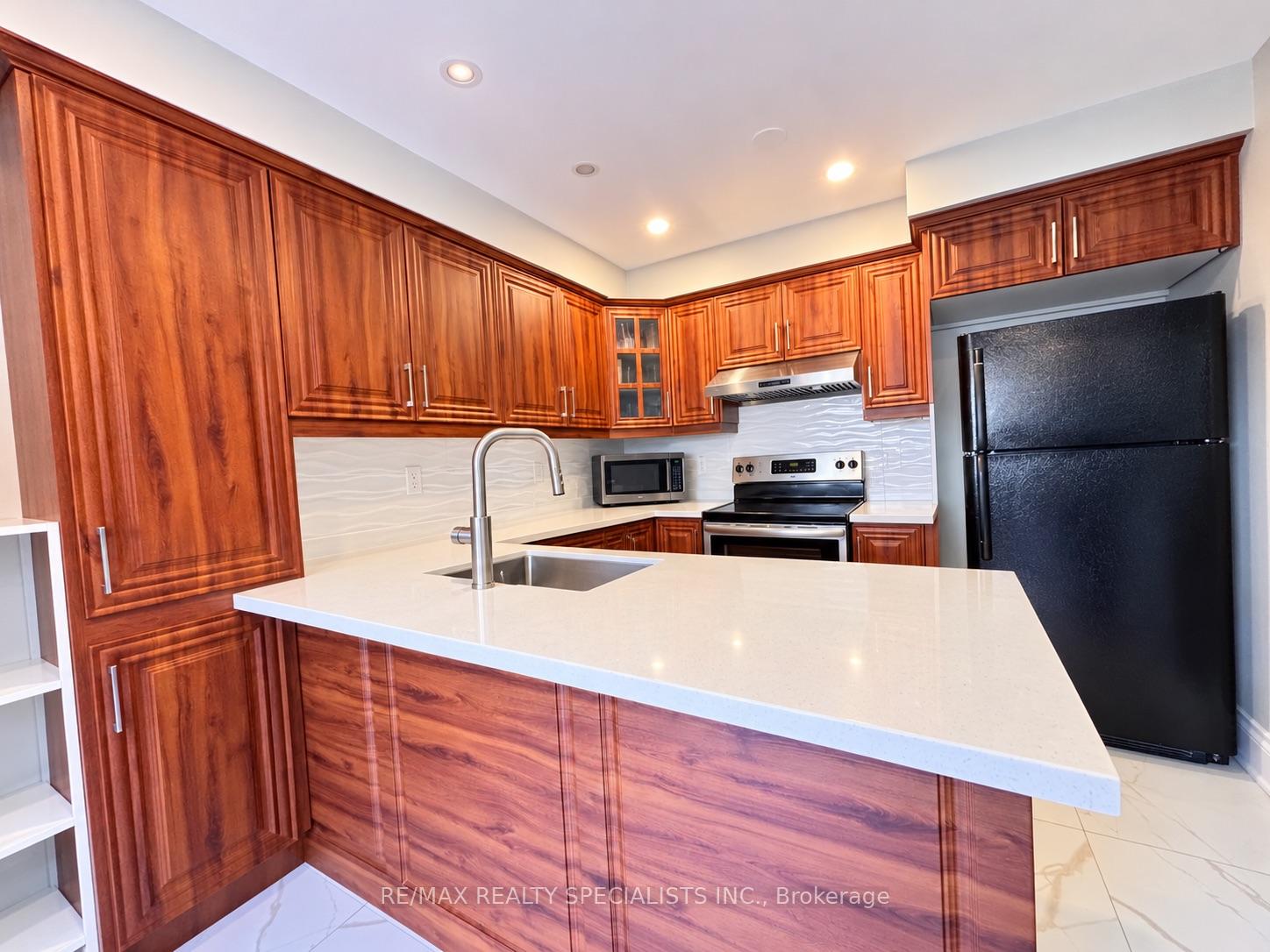 Photo 2 of Unit Upper, 1061 Clark Boulevard, Milton, Beaty — HOMEH