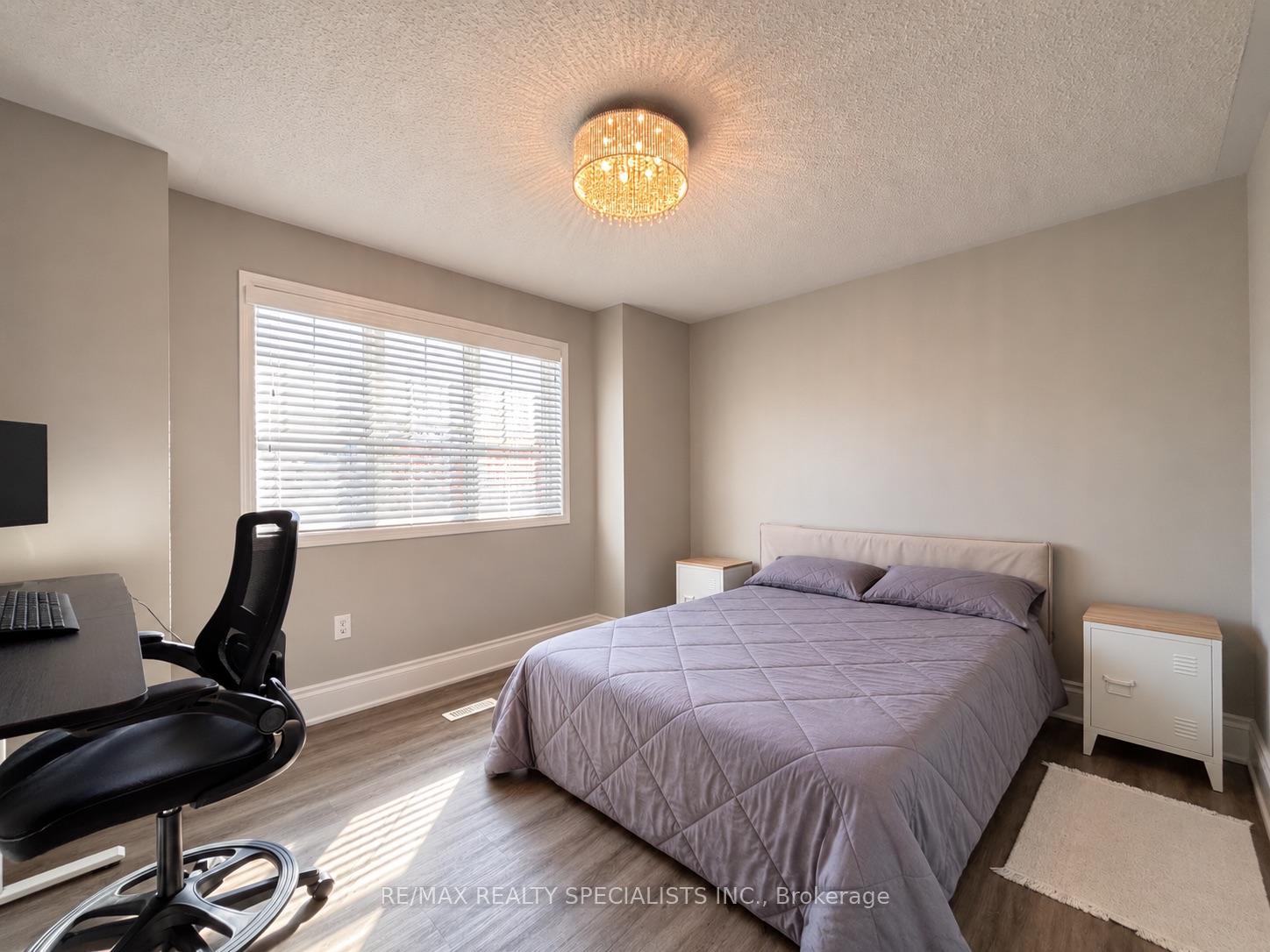Photo 8 of Unit Upper, 1061 Clark Boulevard, Milton, Beaty — HOMEH