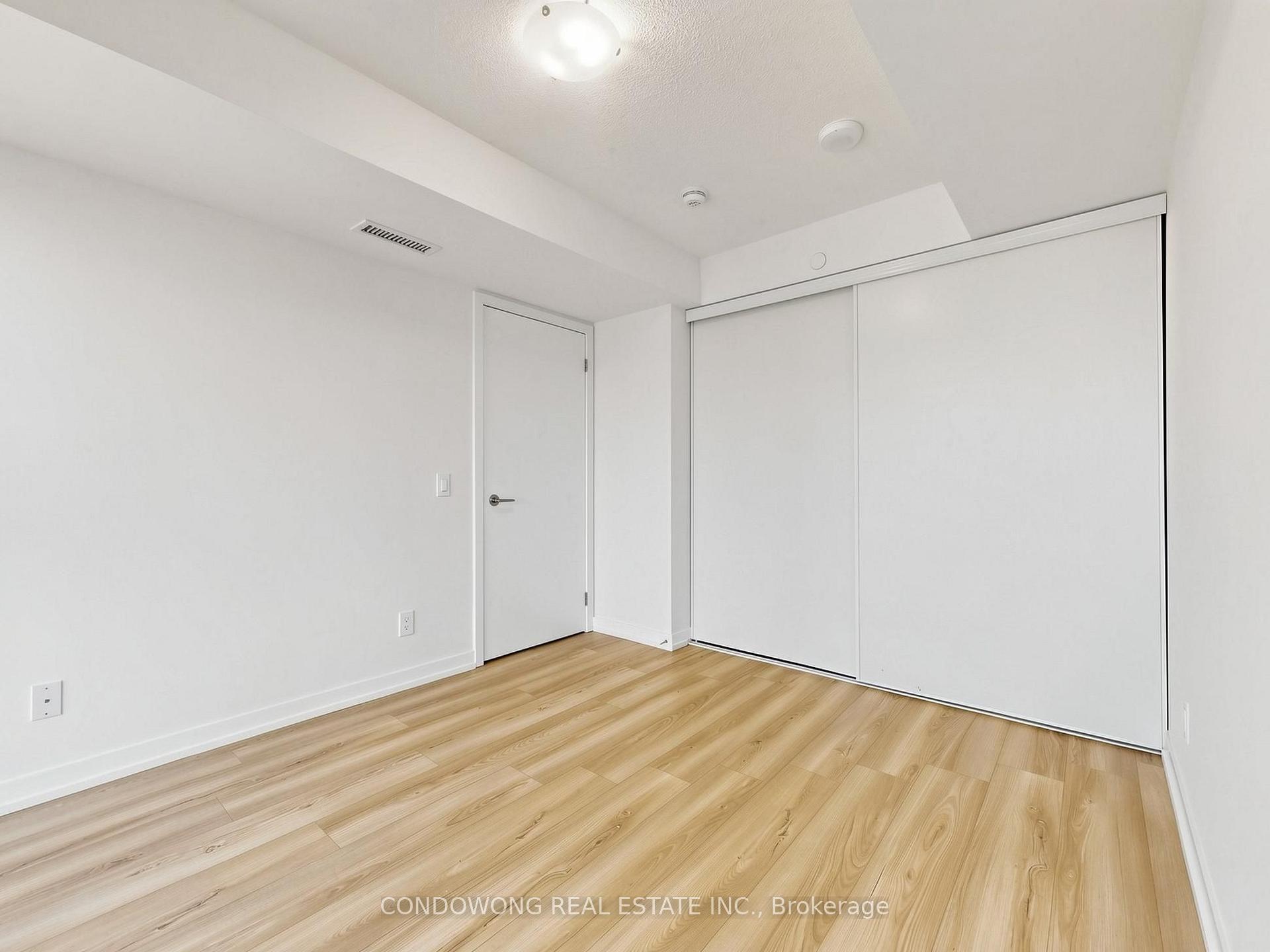 Photo 6 of Unit 1803, 125 Redpath Avenue, Toronto, Mount Pleasant West — HOMEH