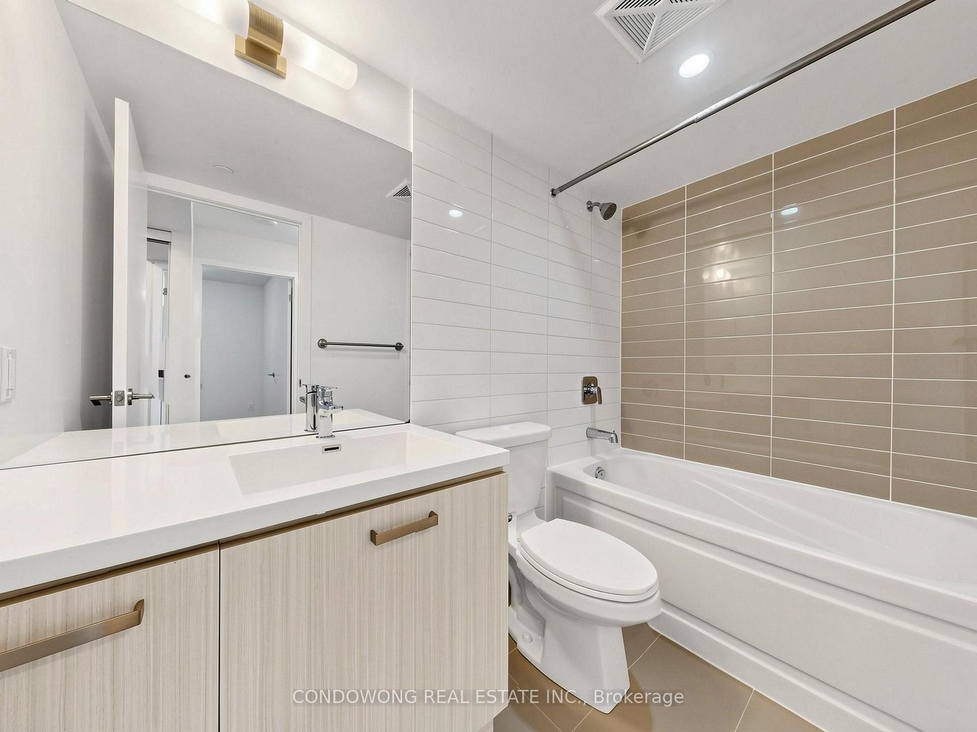 Photo 9 of Unit 1803, 125 Redpath Avenue, Toronto, Mount Pleasant West — HOMEH