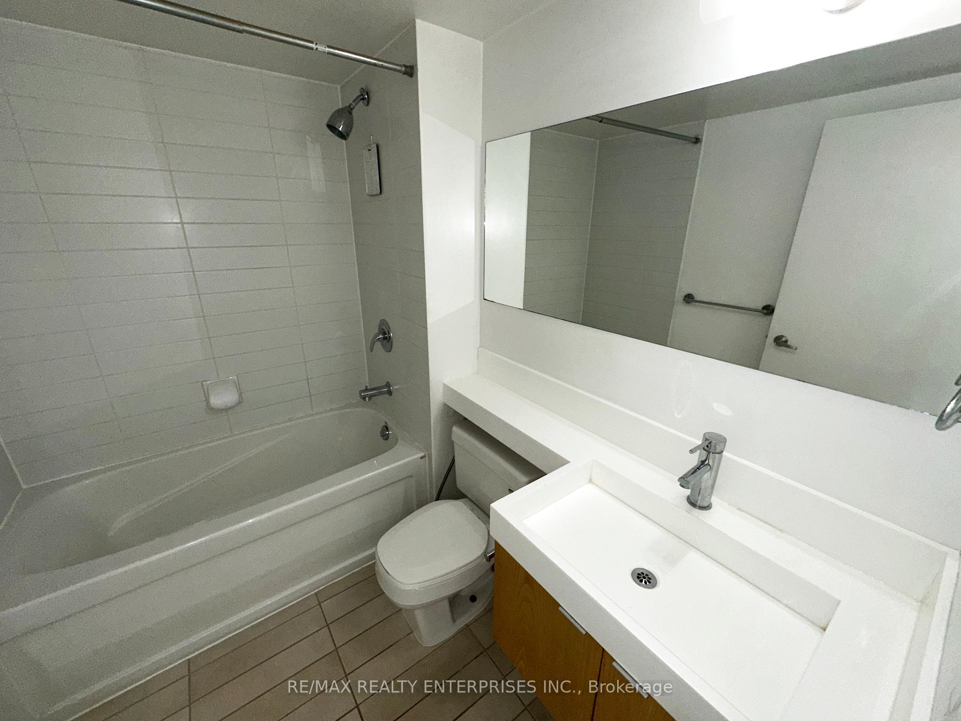 Photo 14 of Unit 2507, 25 Telegram Mews, Toronto, Waterfront Communities — HOMEH