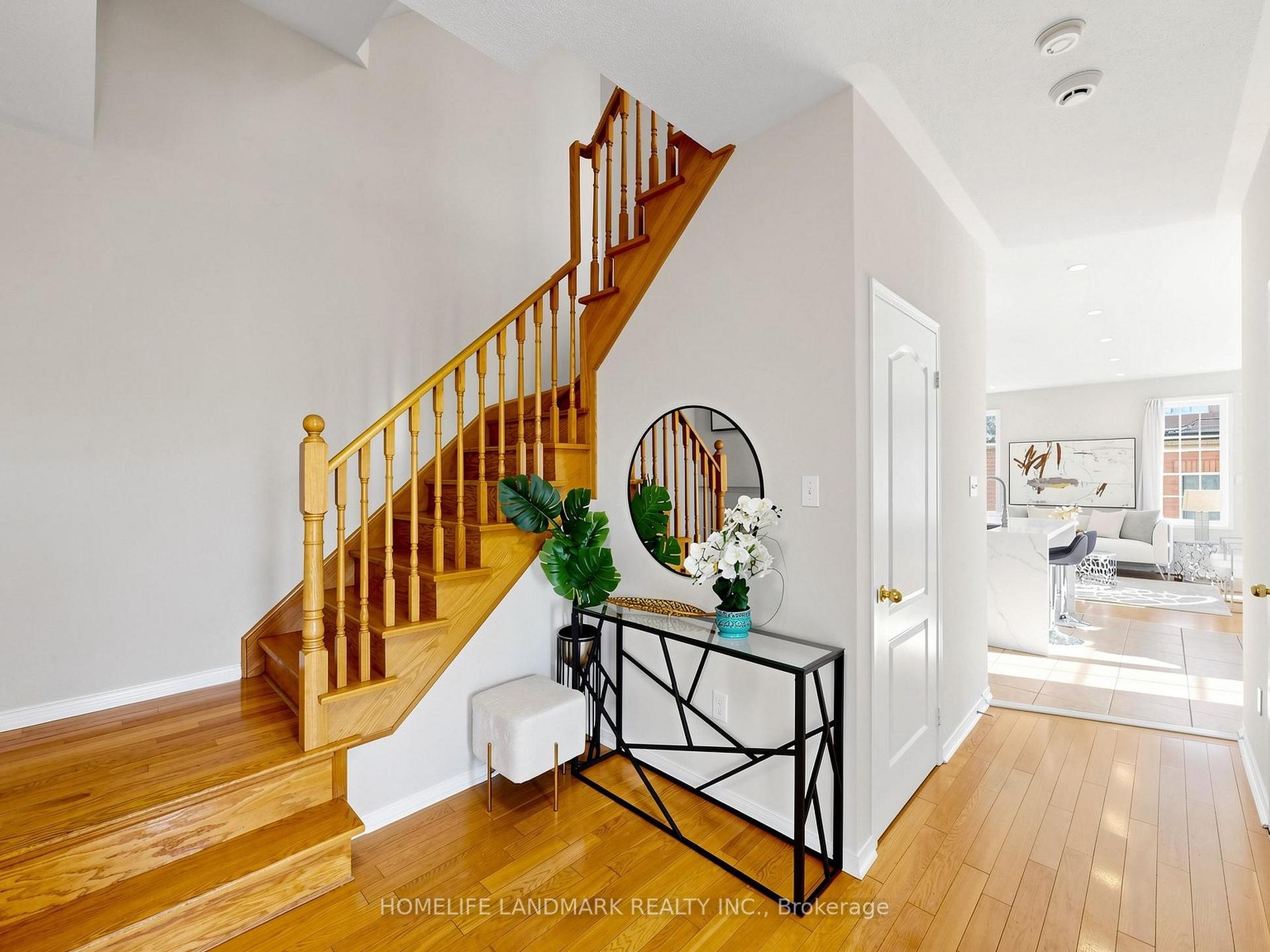 Photo 15 of 60 Delabo Drive, North York, York University Heights — HOMEH