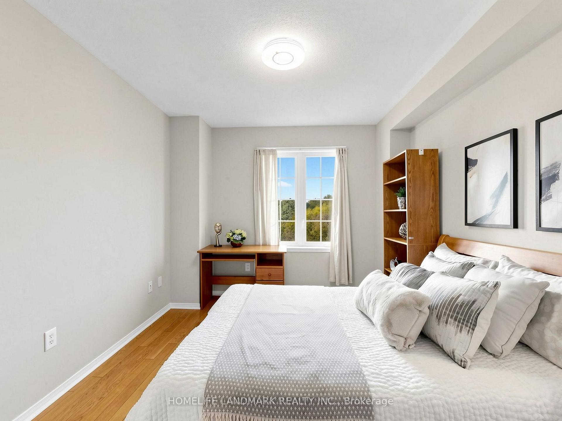 Photo 16 of 60 Delabo Drive, North York, York University Heights — HOMEH