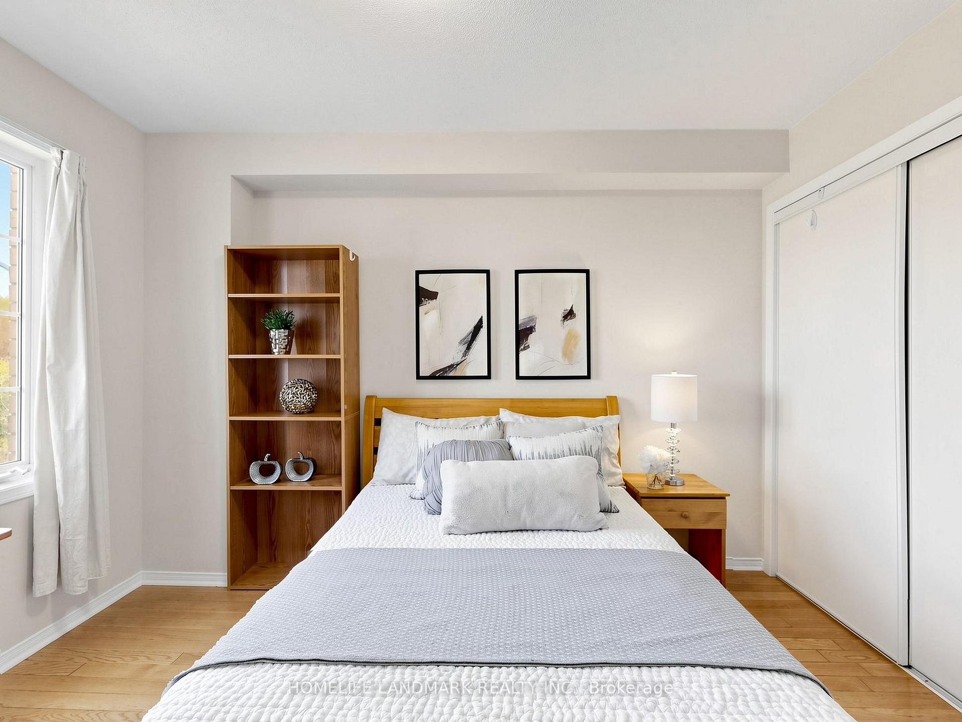 Photo 17 of 60 Delabo Drive, North York, York University Heights — HOMEH