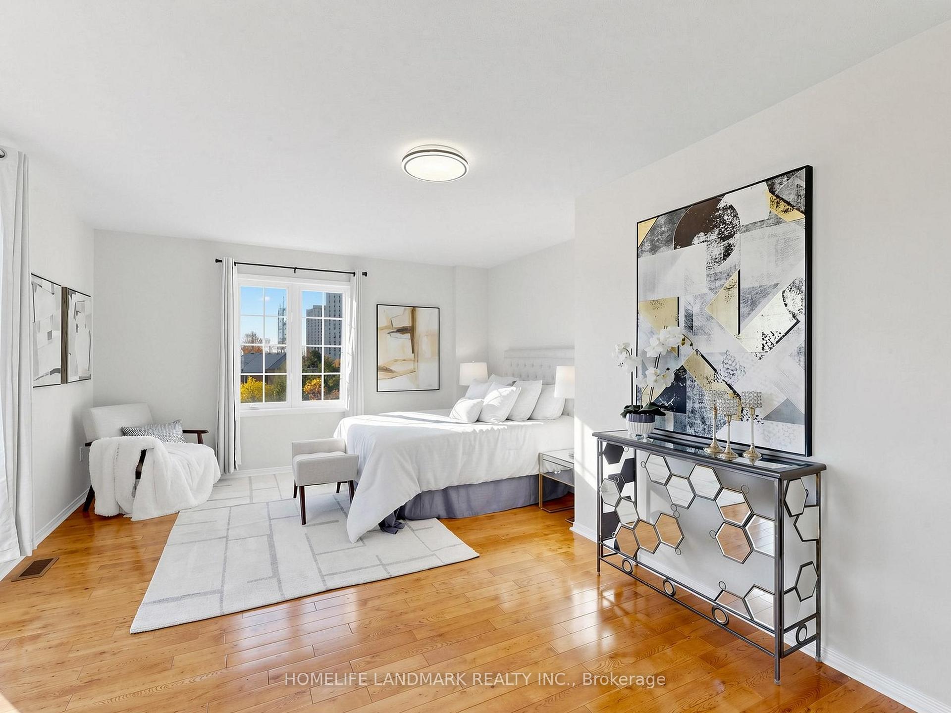 Photo 31 of 60 Delabo Drive, North York, York University Heights — HOMEH