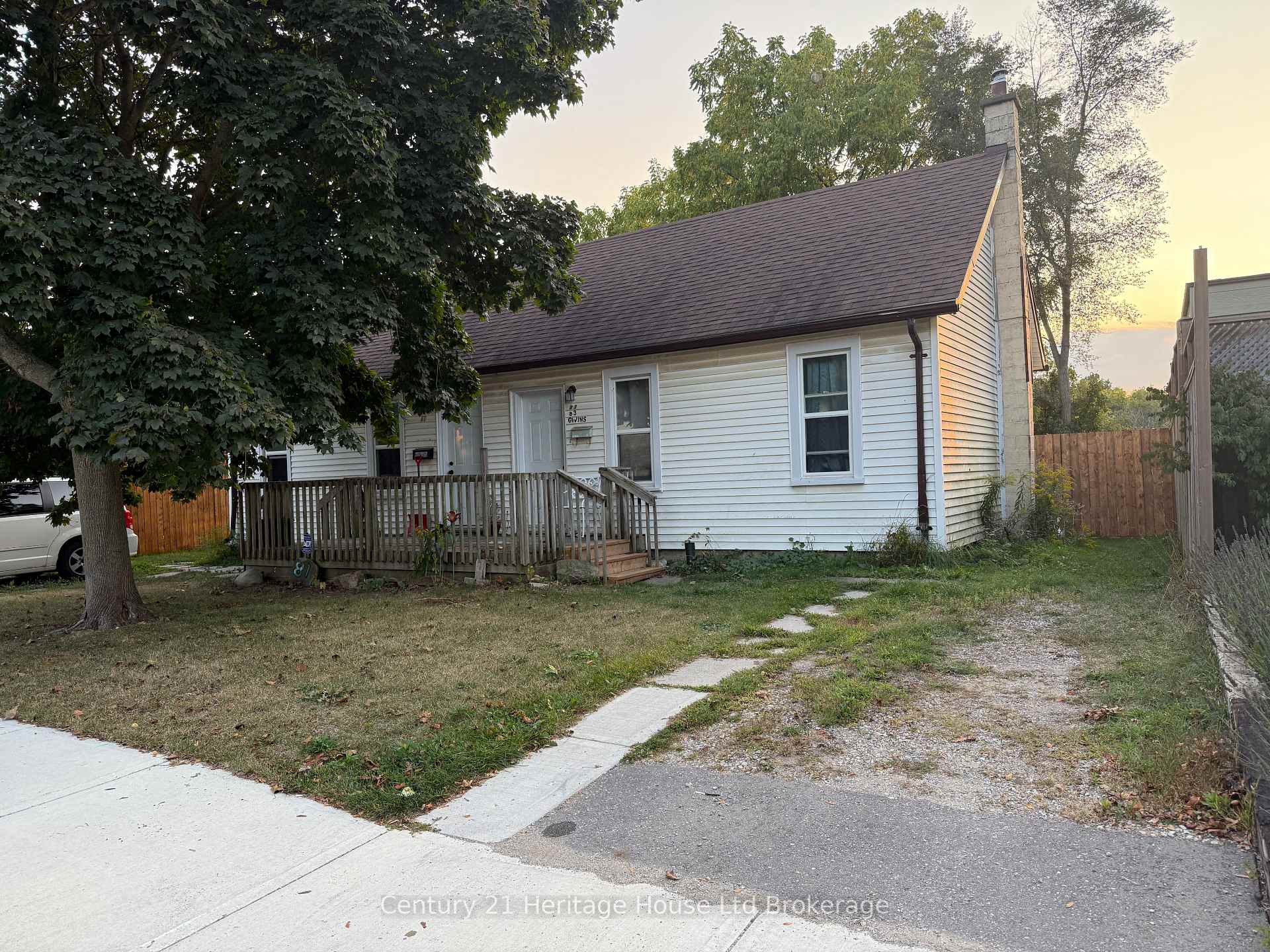 Front of 81 Givins Street