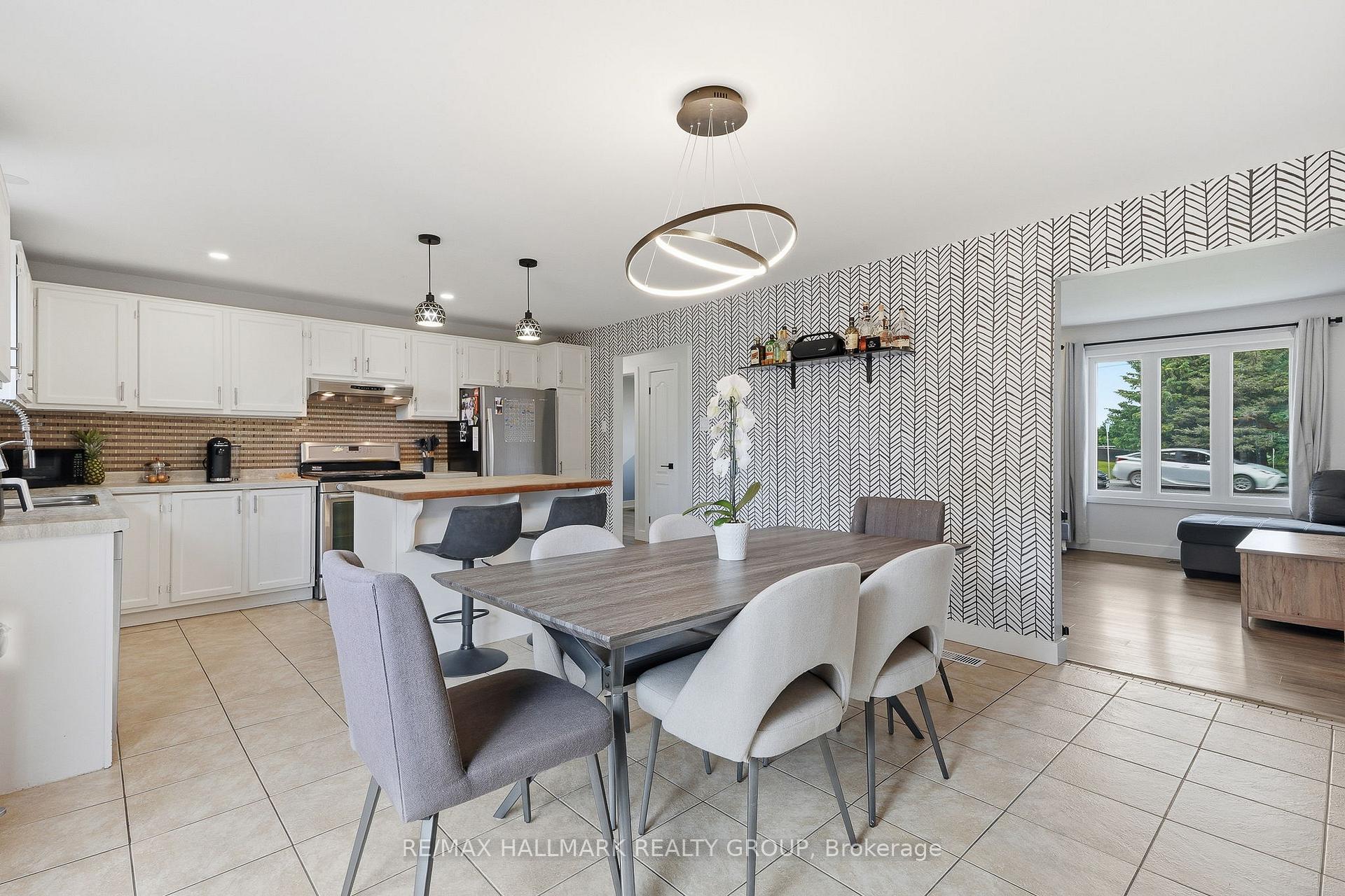 Photo 16 of 1236 St Albert Road, Russell, Embrun — HOMEH