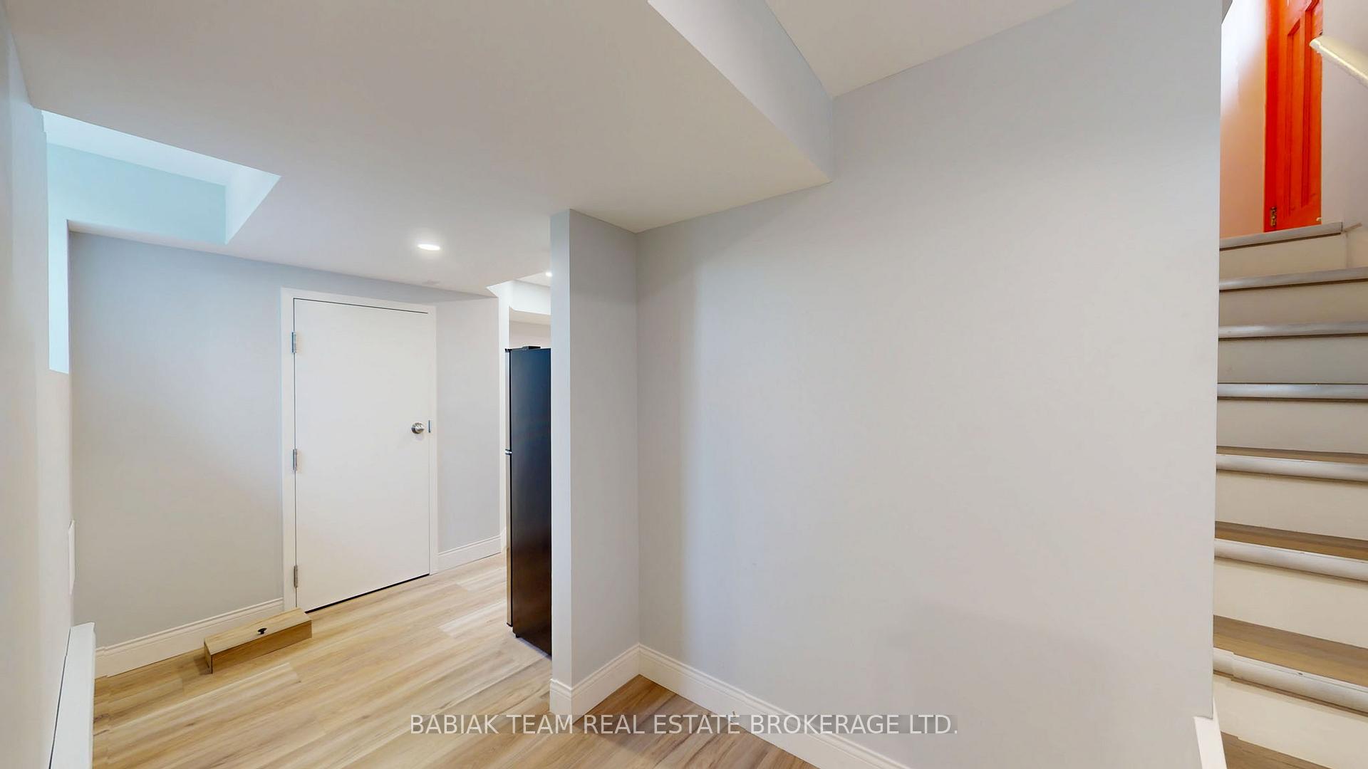 Photo 5 of Unit Lower, 545 Northcliffe Boulevard, Toronto, Oakwood Village — HOMEH
