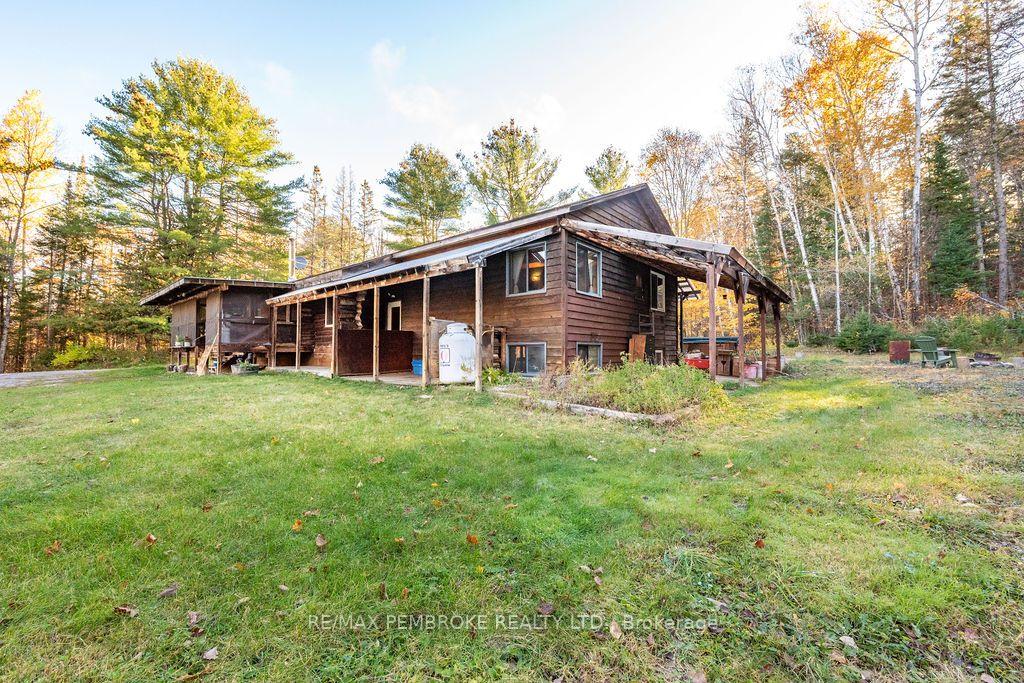 Photo of 995 Schutt Road