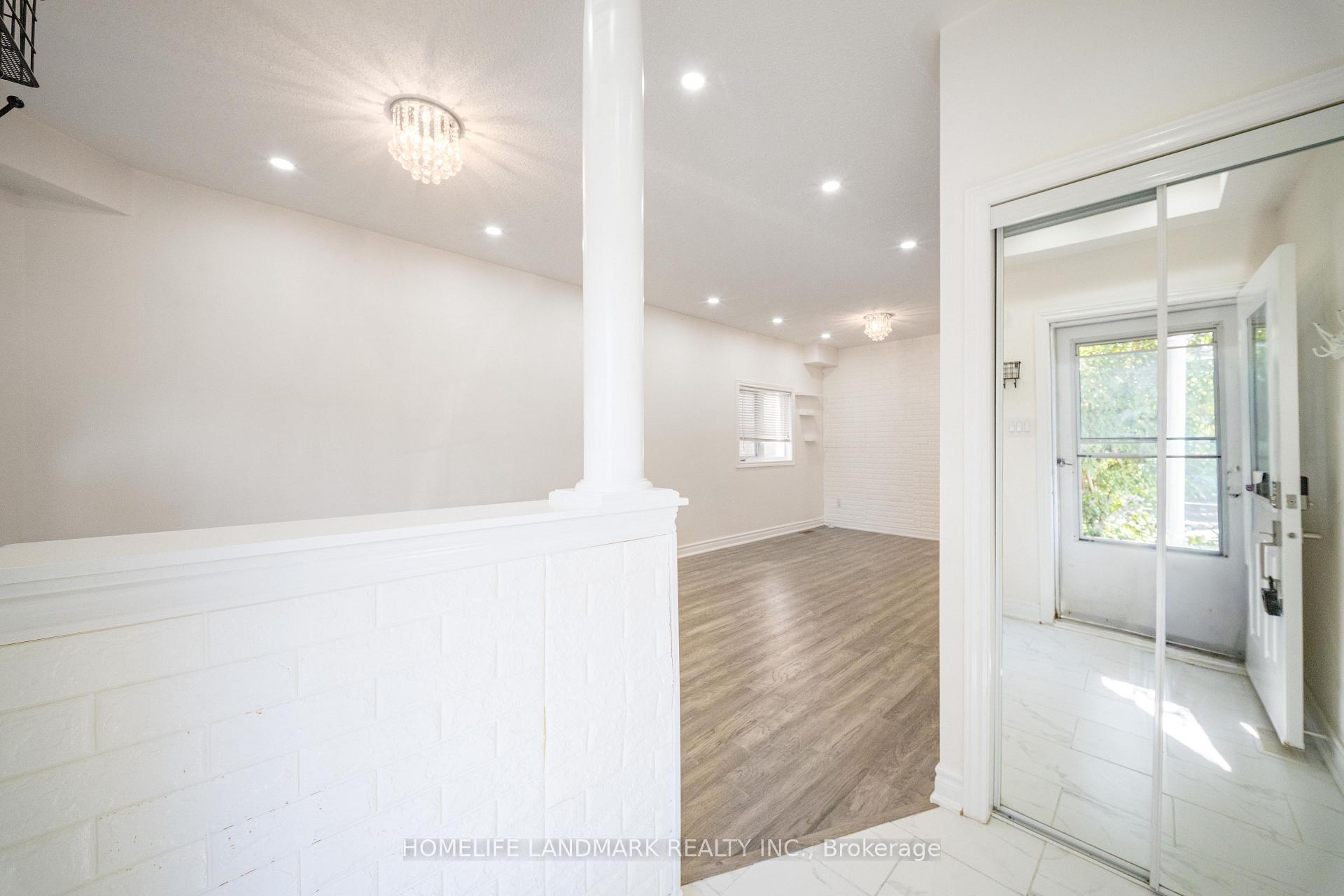 Photo 6 of 33 Titan Drive, Hamilton, Stoney Creek — HOMEH