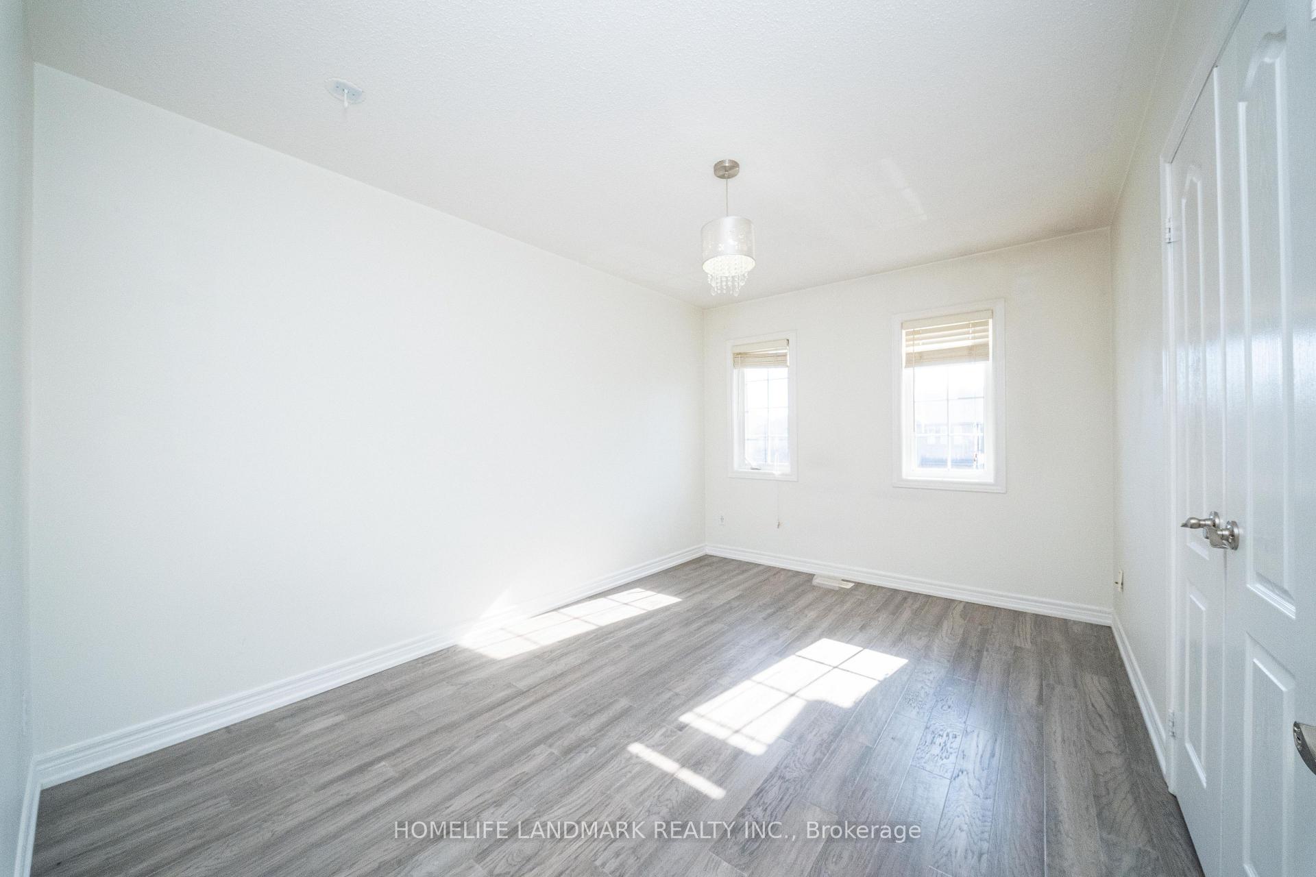 Photo 32 of 33 Titan Drive, Hamilton, Stoney Creek — HOMEH