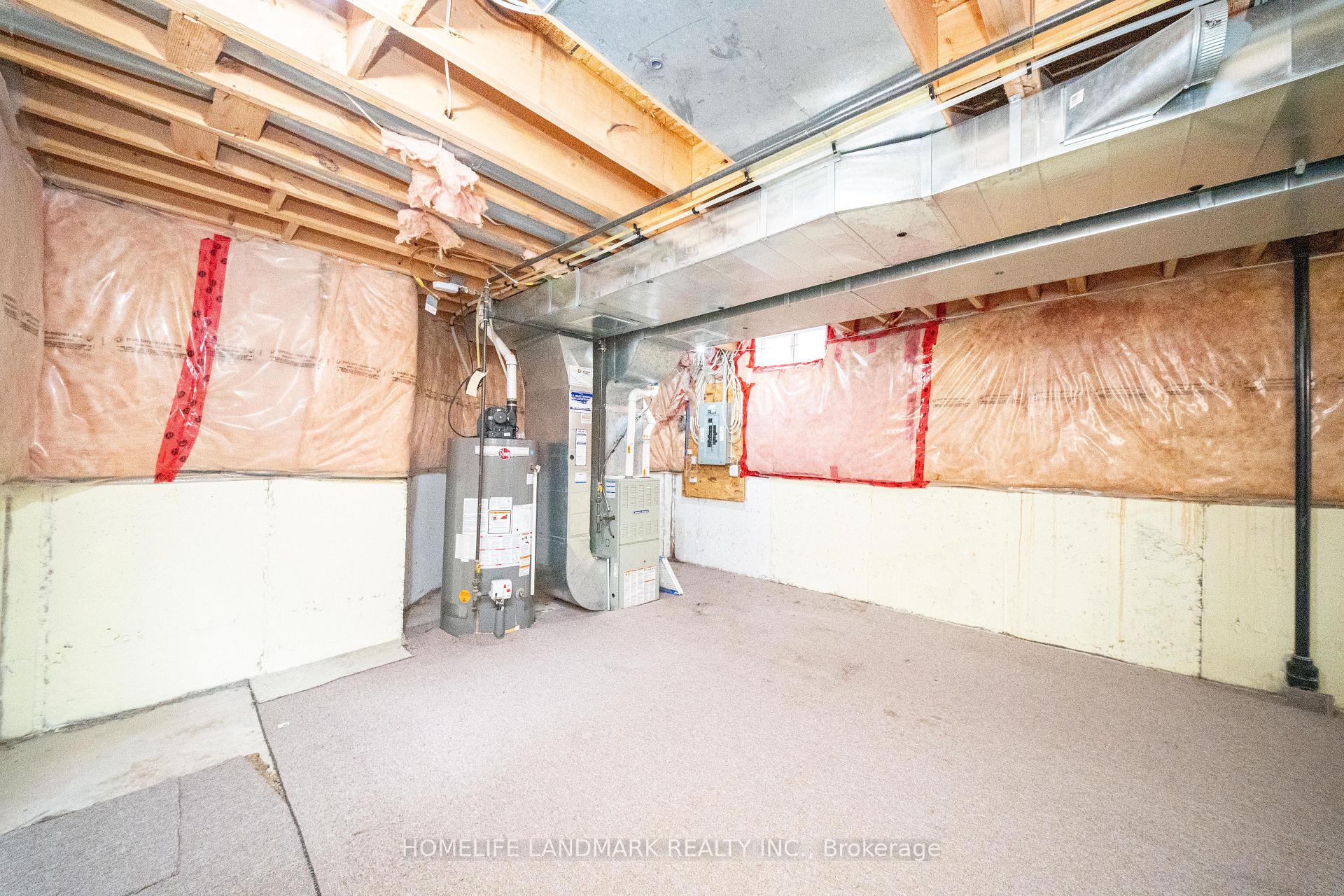 Photo 35 of 33 Titan Drive, Hamilton, Stoney Creek — HOMEH