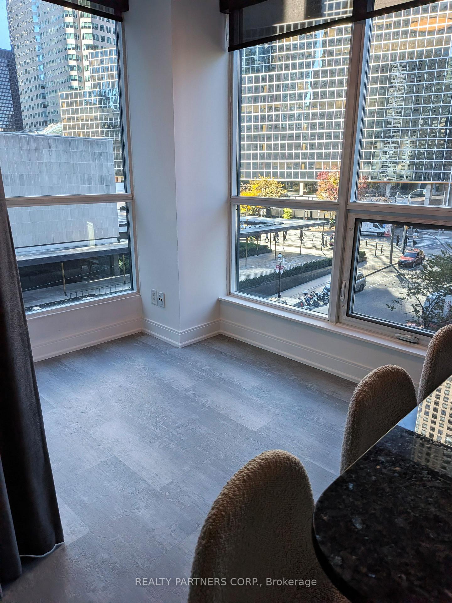 Photo 8 of Unit 409, 1 Scott Street, Toronto, Waterfront Communities — HOMEH