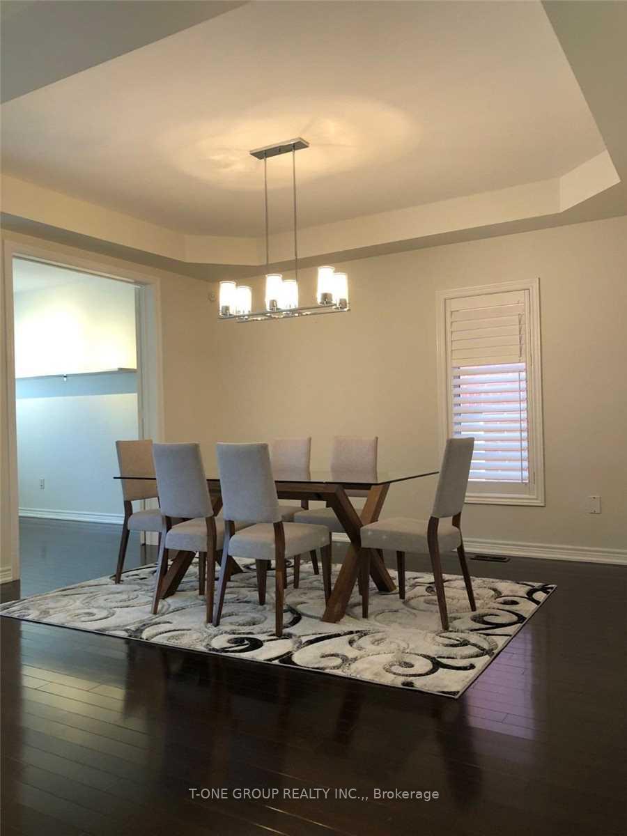 Photo 4 of 24 Alpaca Drive, Richmond Hill, Jefferson — HOMEH