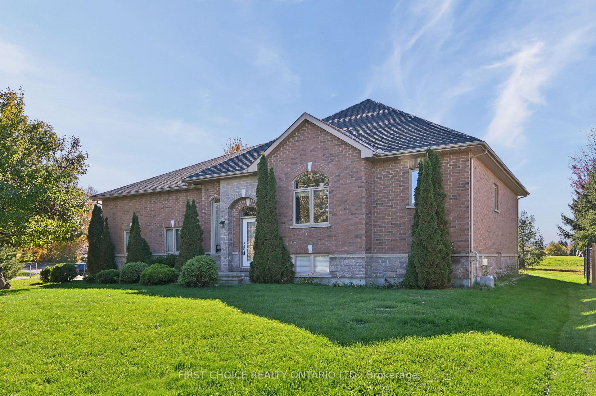 Photo 2 of 6391 Blossom Trail Drive, Ottawa, Greely — HOMEH