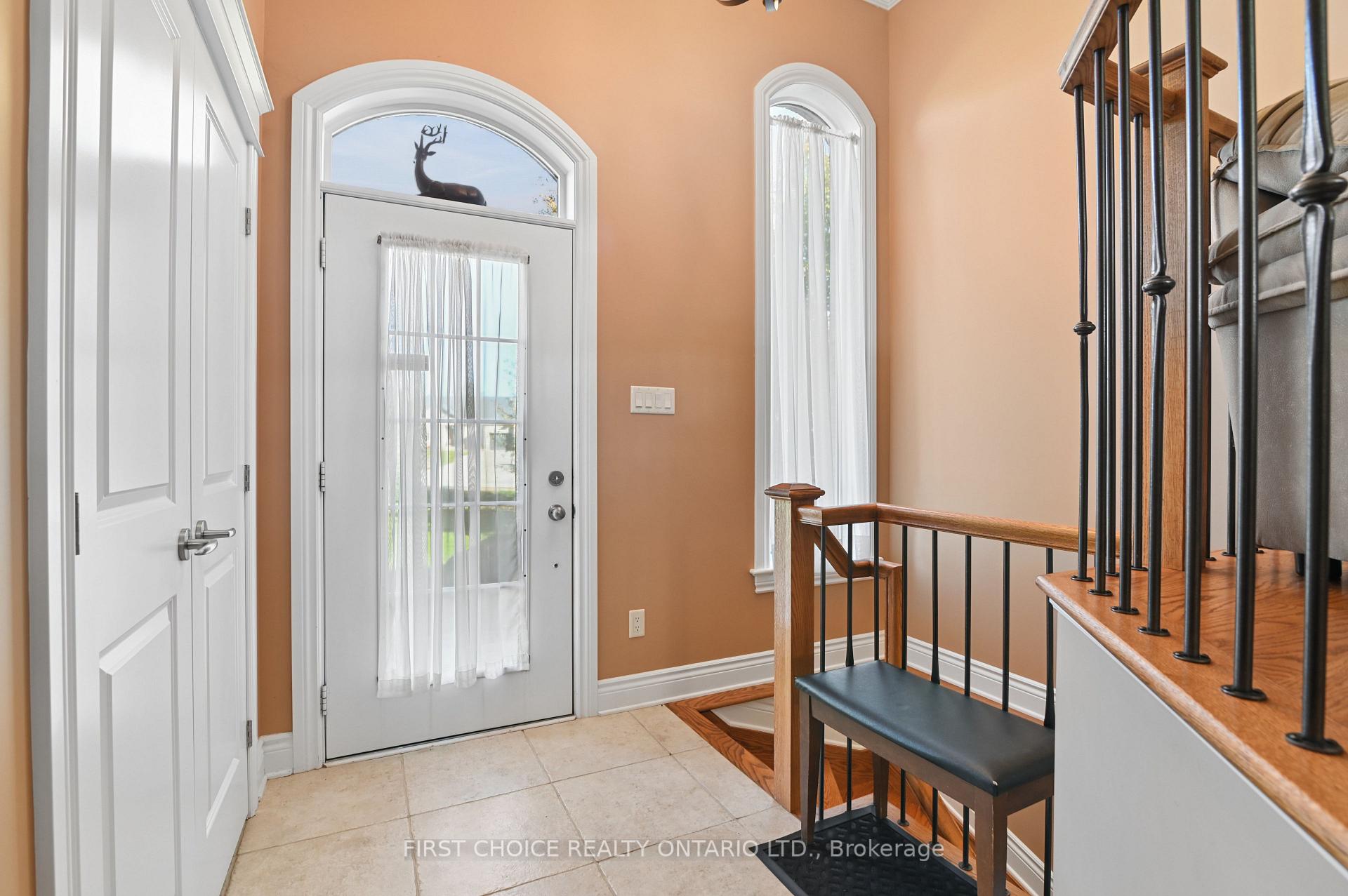 Photo 4 of 6391 Blossom Trail Drive, Ottawa, Greely — HOMEH