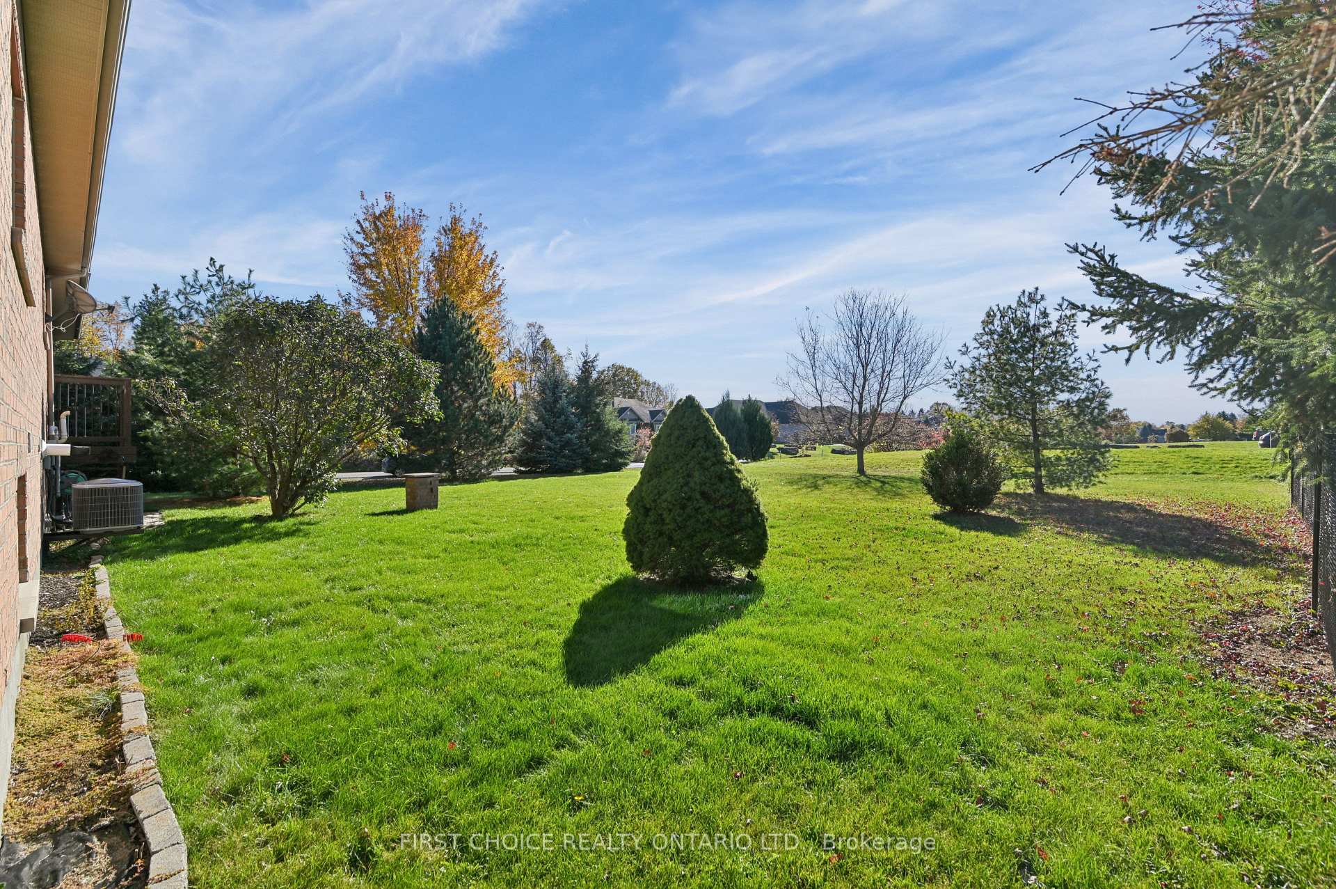 Photo 38 of 6391 Blossom Trail Drive, Ottawa, Greely — HOMEH