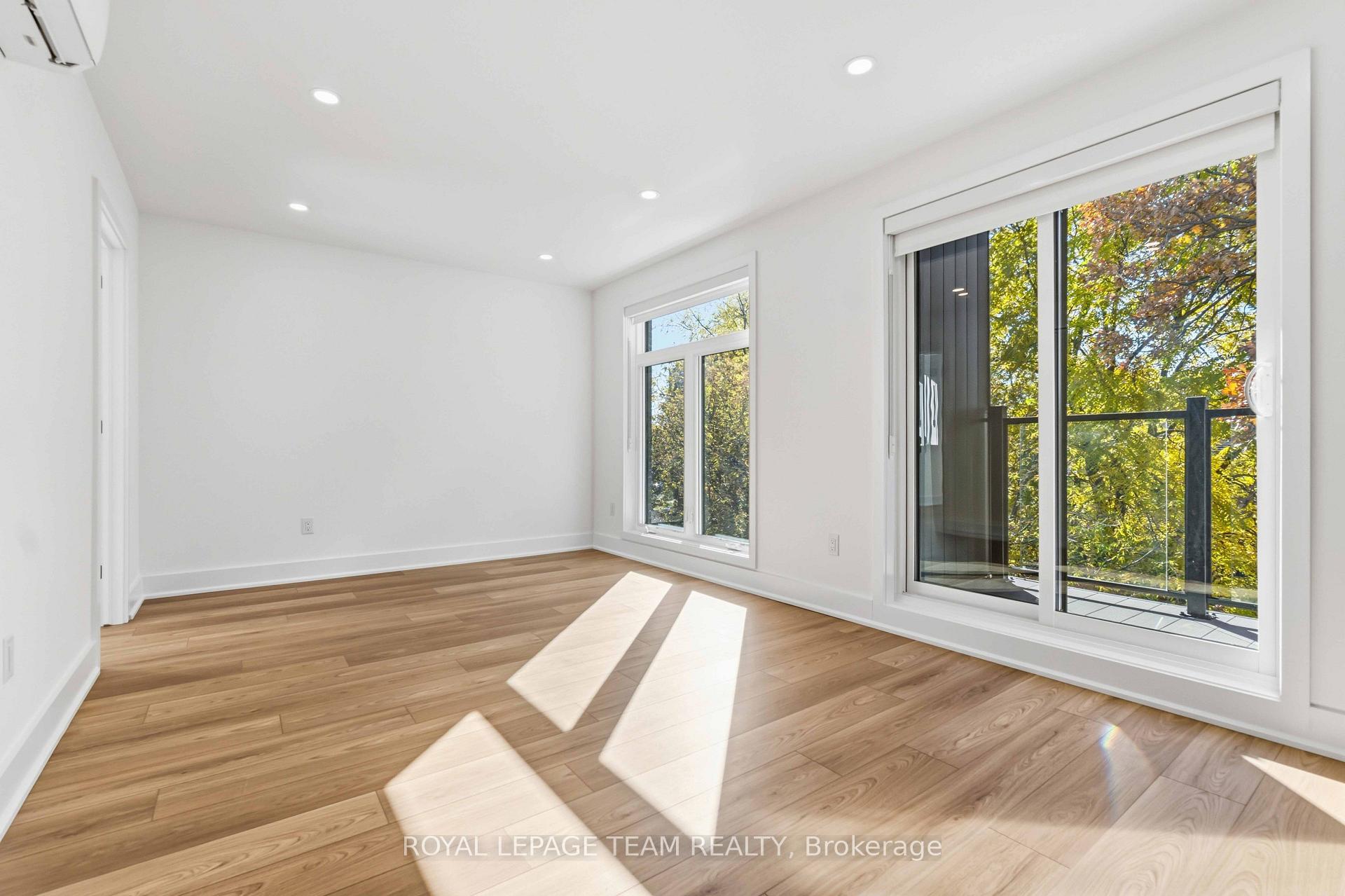 Photo 4 of Unit 8, 100 Hamilton Avenue N, Ottawa, Ottawa West — HOMEH