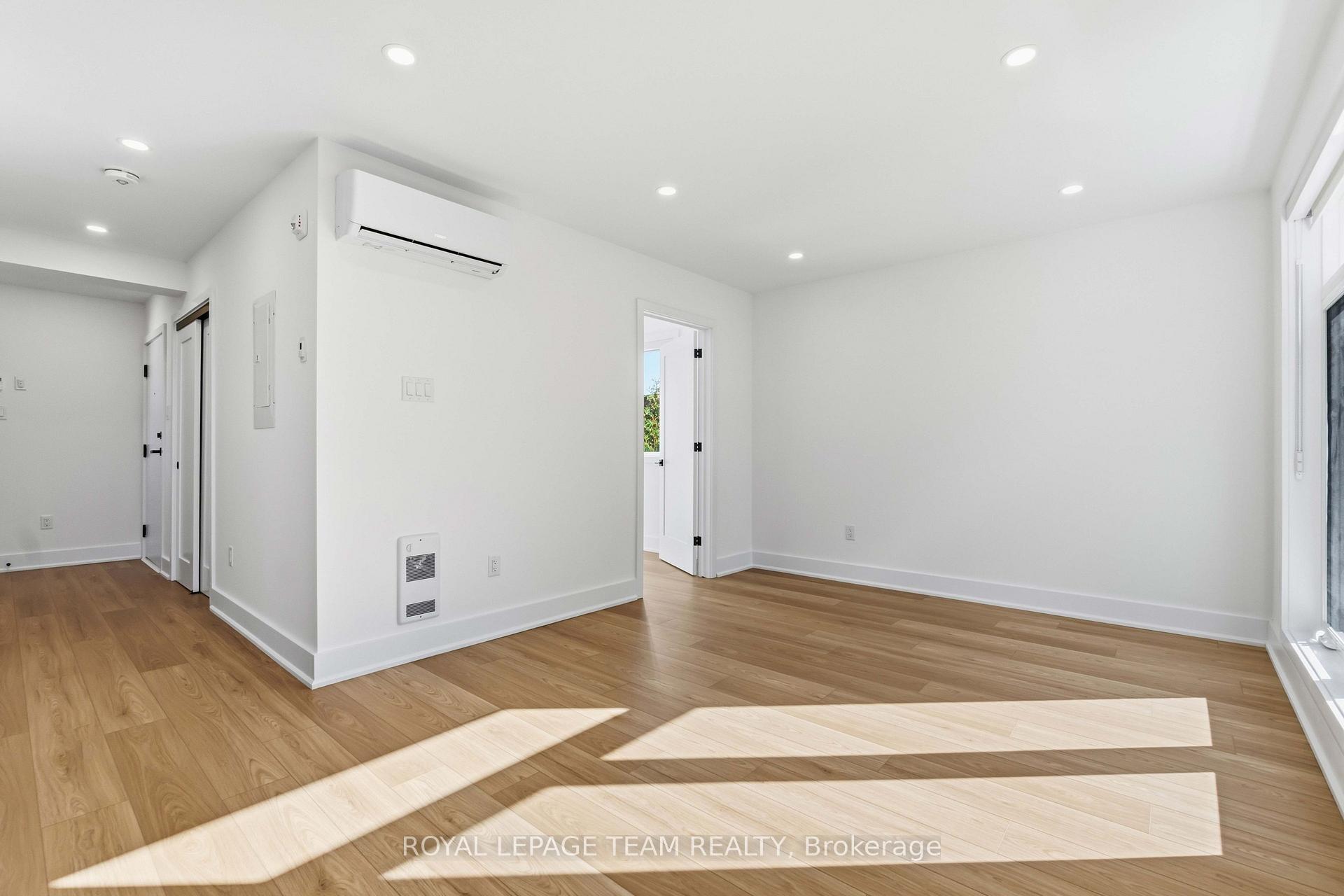 Photo 6 of Unit 8, 100 Hamilton Avenue N, Ottawa, Ottawa West — HOMEH