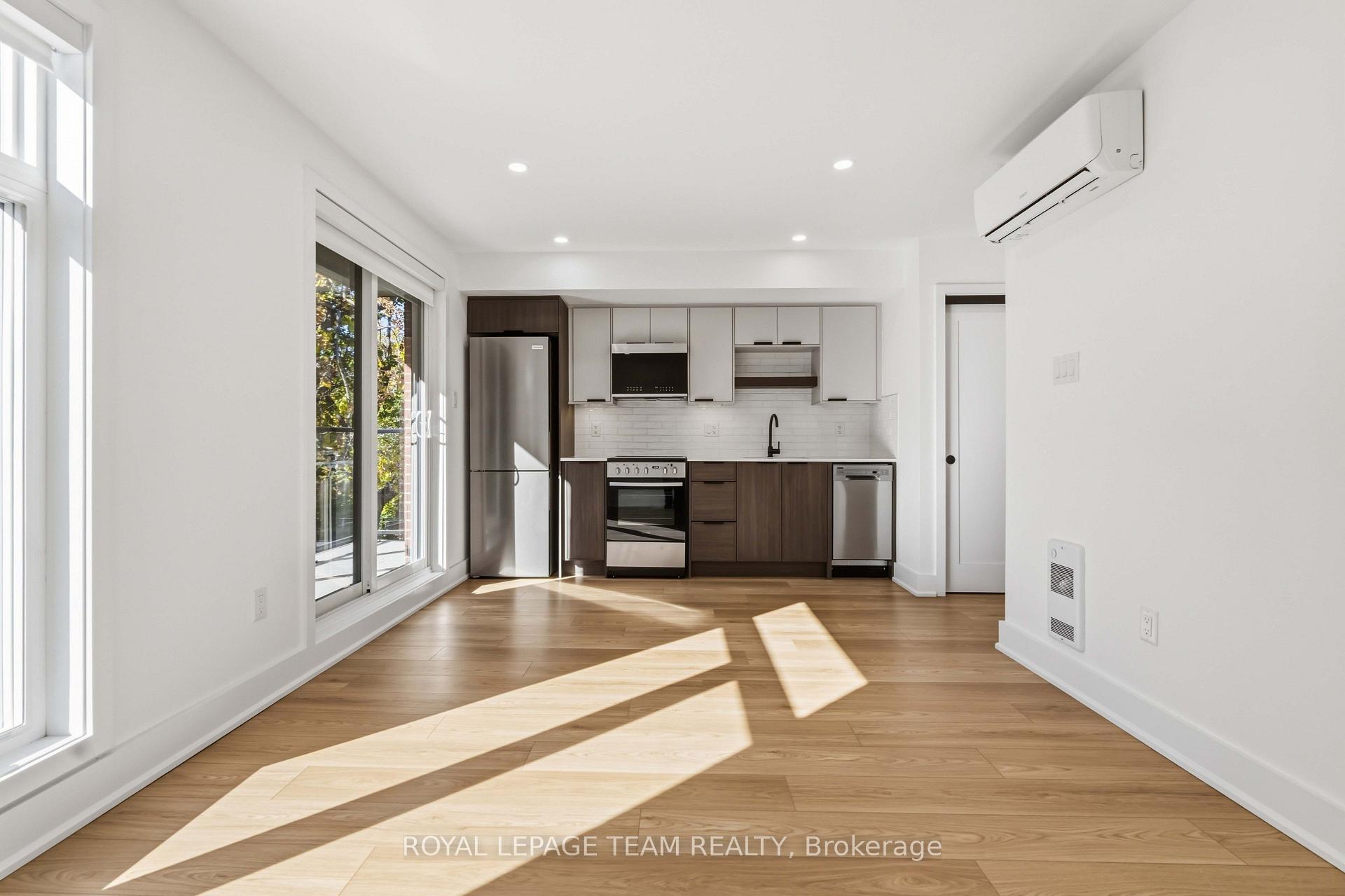 Photo 7 of Unit 8, 100 Hamilton Avenue N, Ottawa, Ottawa West — HOMEH