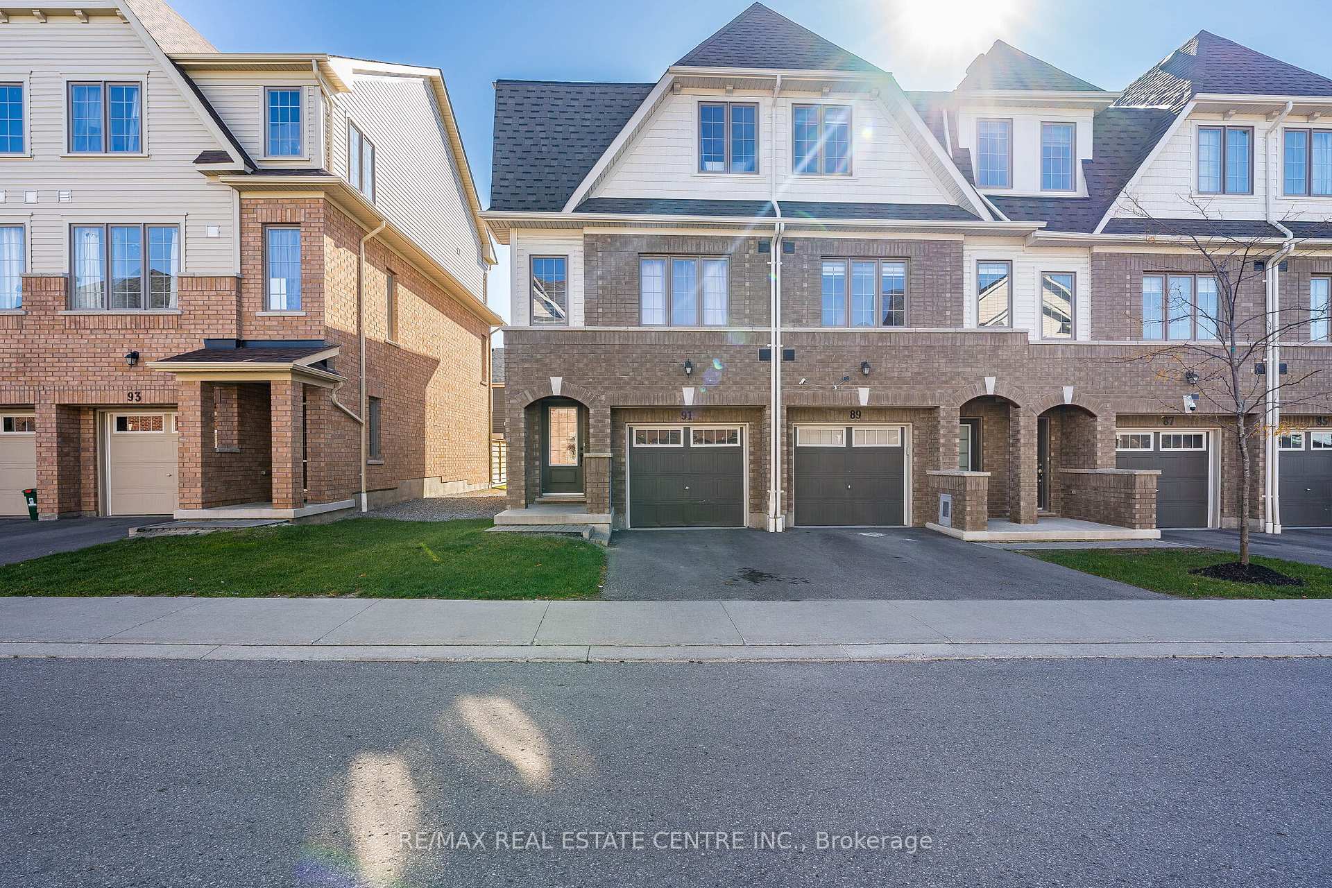 Photo 2 of Unit 95, 91 Danzatore Path, Oshawa, Windfields — HOMEH