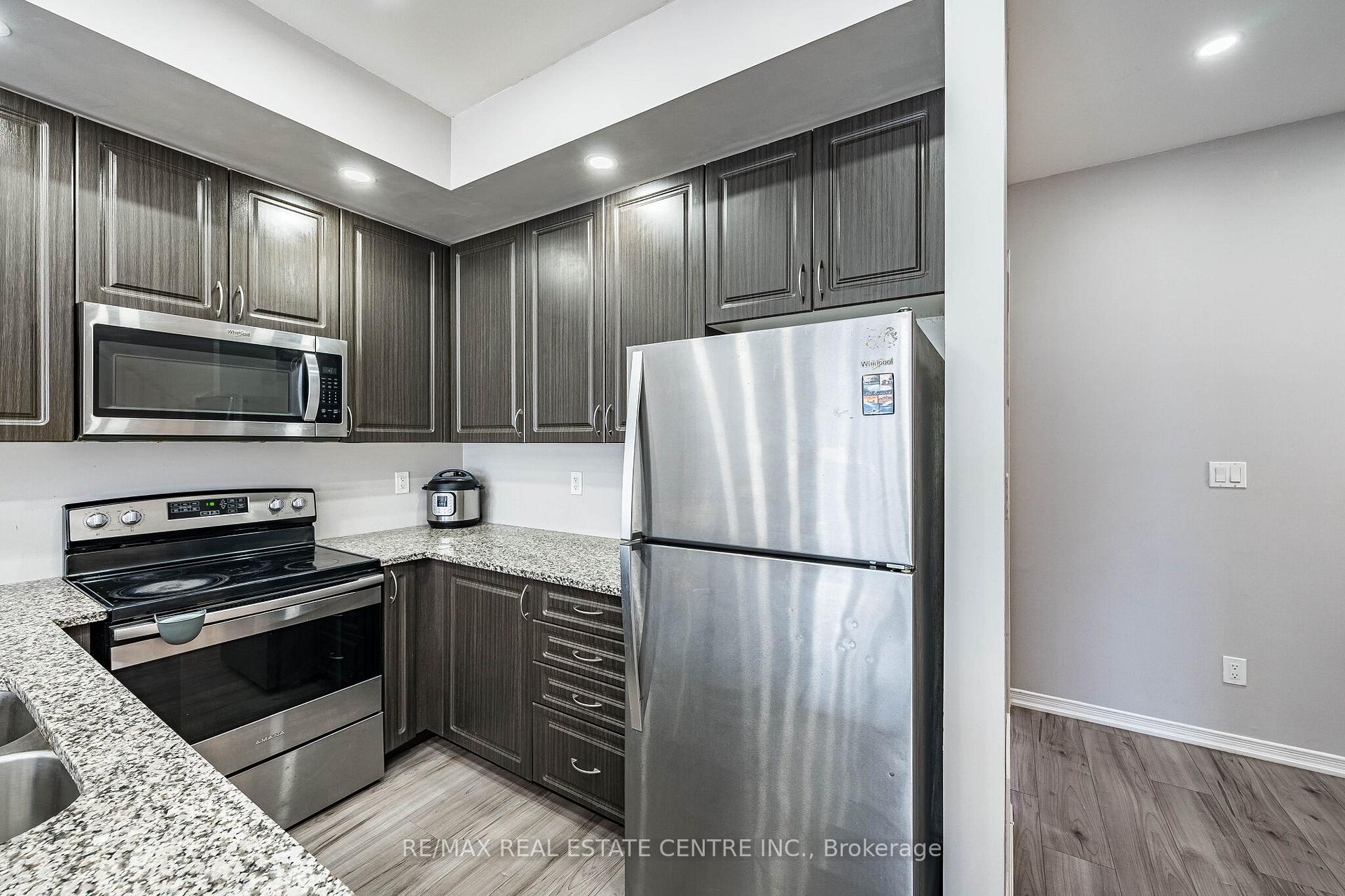 Photo 8 of Unit 95, 91 Danzatore Path, Oshawa, Windfields — HOMEH