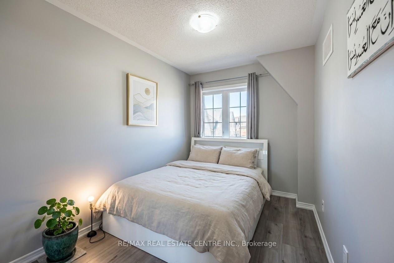 Photo 11 of Unit 95, 91 Danzatore Path, Oshawa, Windfields — HOMEH