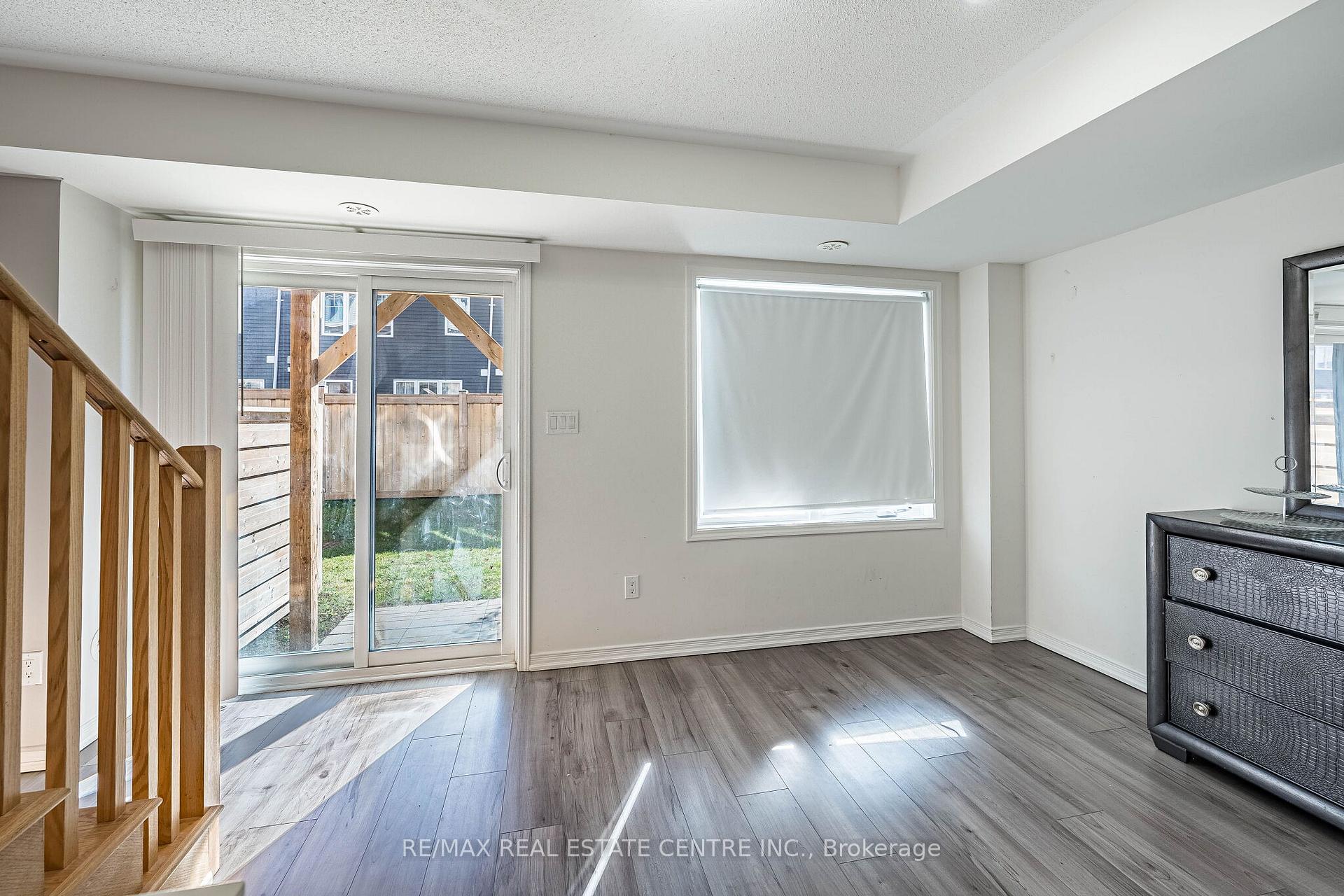 Photo 15 of Unit 95, 91 Danzatore Path, Oshawa, Windfields — HOMEH