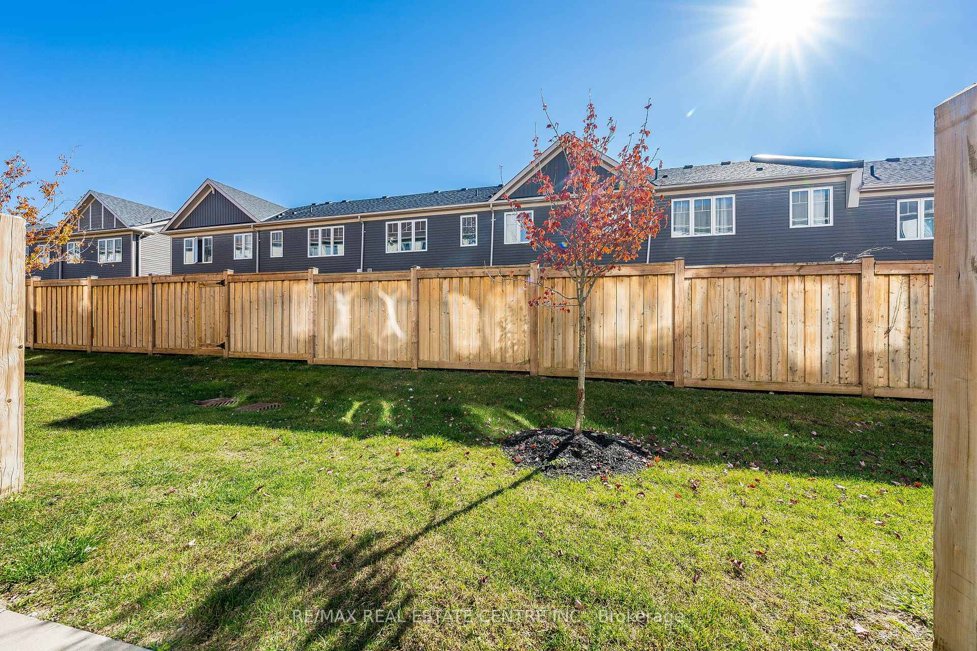 Photo 18 of Unit 95, 91 Danzatore Path, Oshawa, Windfields — HOMEH