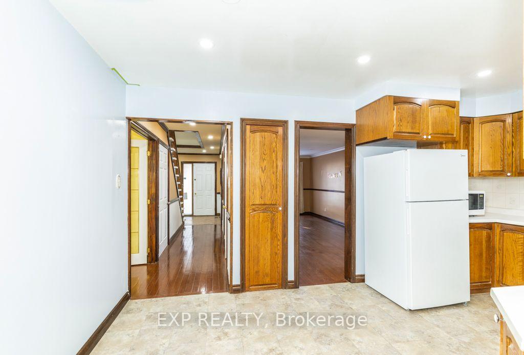 Photo 5 of Unit Main / Upper, 64 Burden Crescent, Ajax, South West — HOMEH