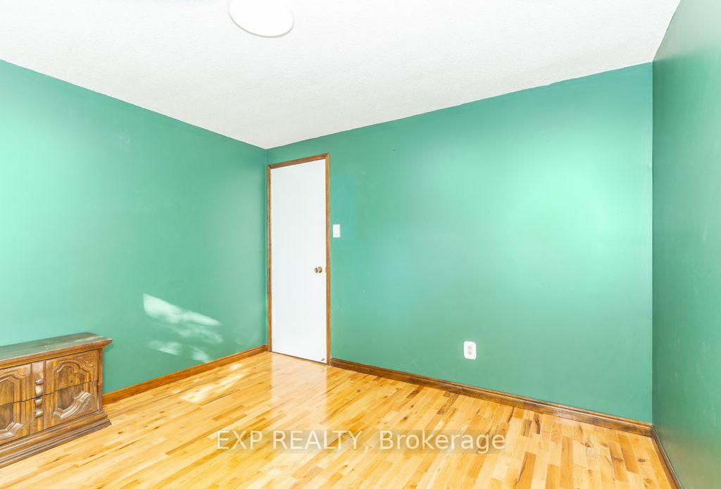 Photo 19 of Unit Main / Upper, 64 Burden Crescent, Ajax, South West — HOMEH
