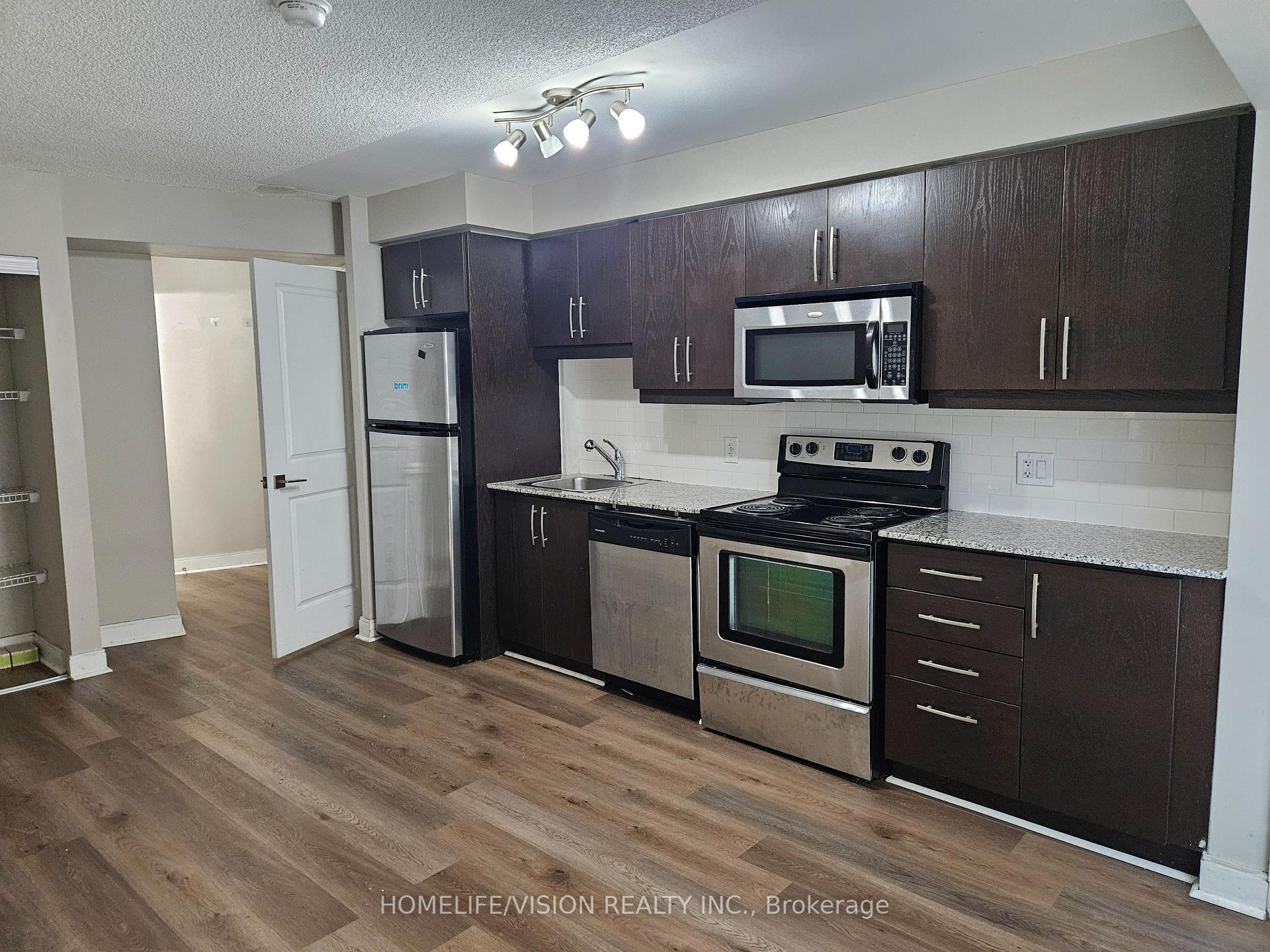 Photo 3 of Unit 610, 1 Scott Street, Toronto, Waterfront Communities — HOMEH
