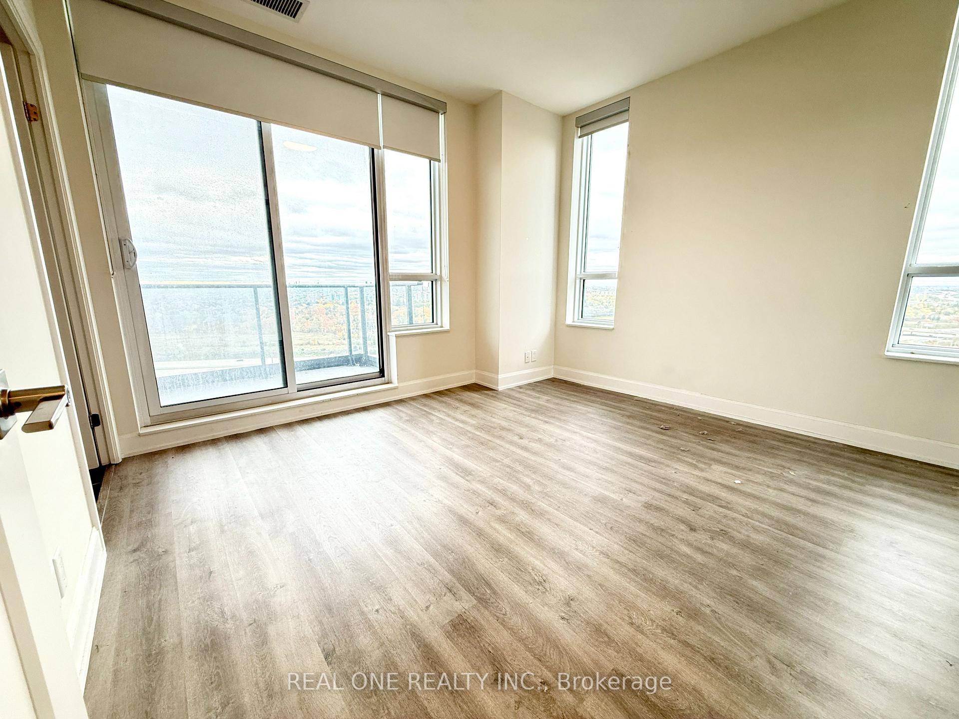 Photo 9 of Unit 2209, 12 Gandhi Lane, Markham, Commerce Valley — HOMEH