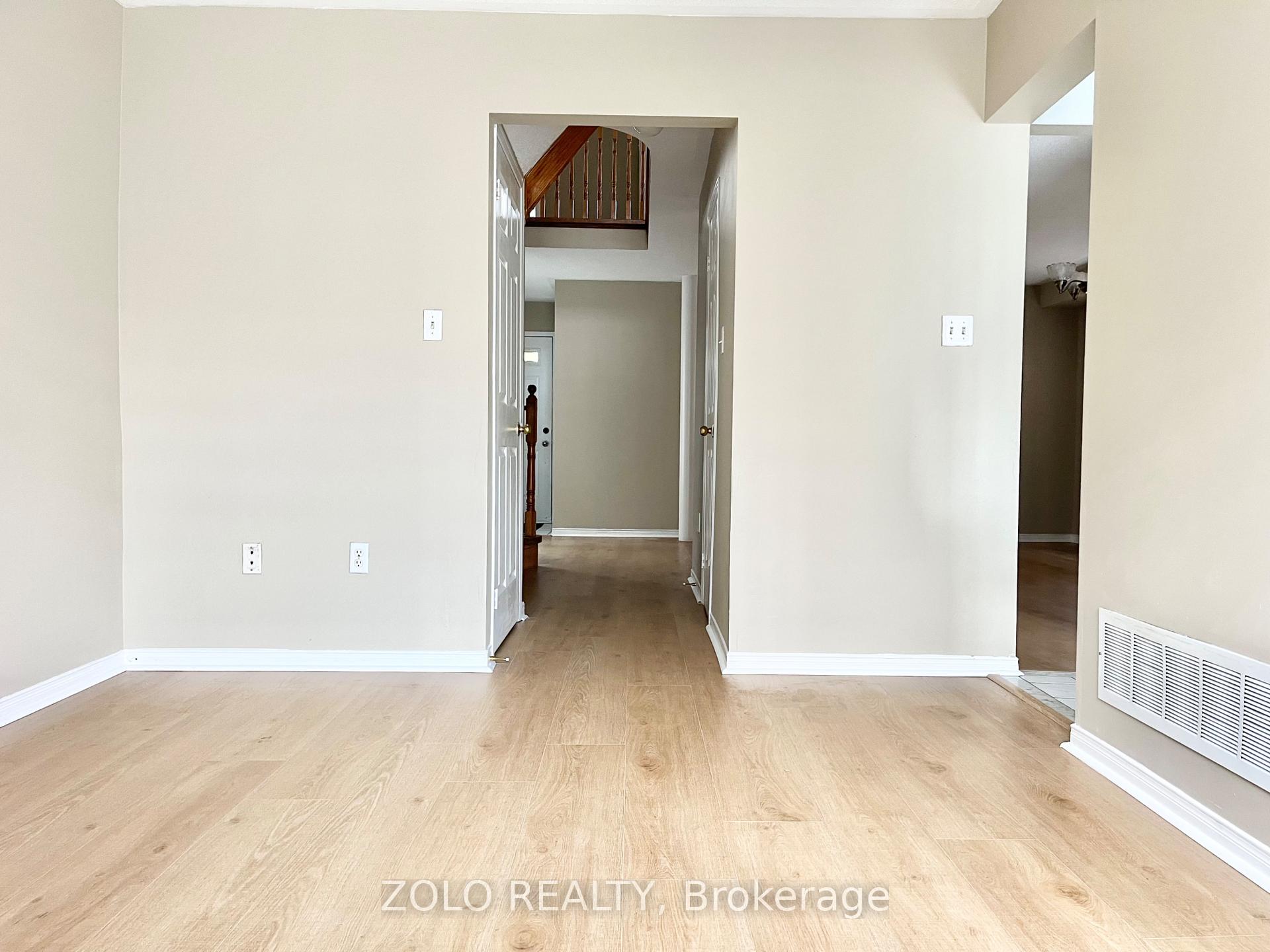 Photo 12 of 19 Saddletree Trail, Brampton, Brampton West — HOMEH