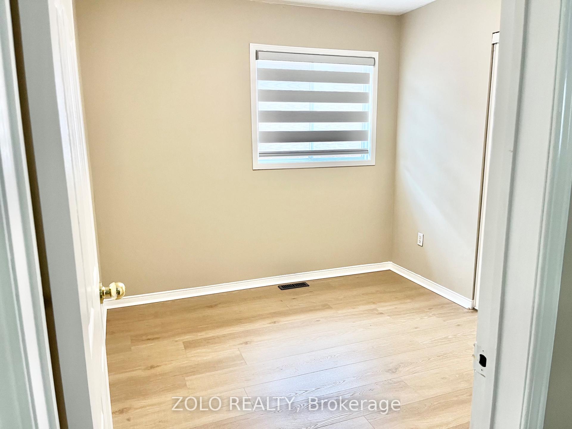 Photo 33 of 19 Saddletree Trail, Brampton, Brampton West — HOMEH
