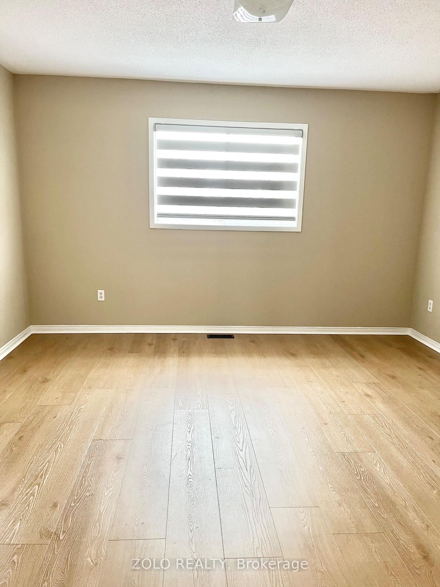 Photo 34 of 19 Saddletree Trail, Brampton, Brampton West — HOMEH